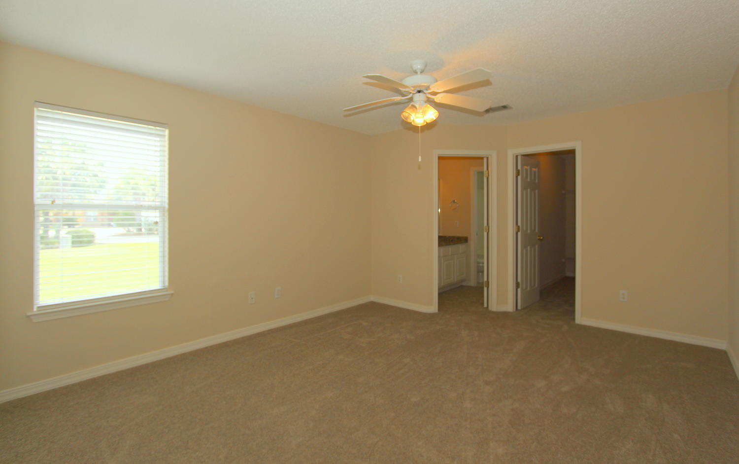 FLAMINGO VILLAGE - Residential