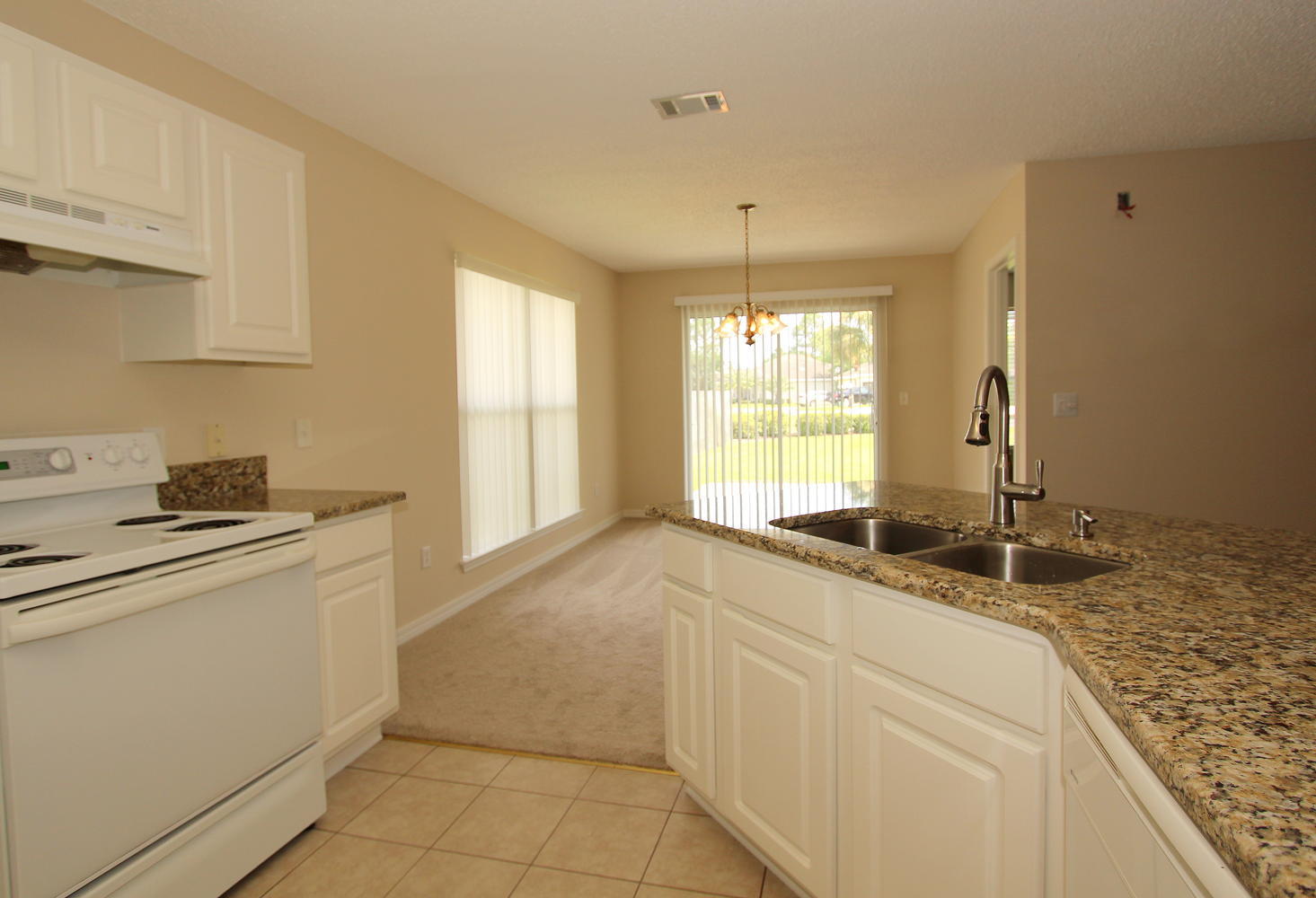 FLAMINGO VILLAGE - Residential