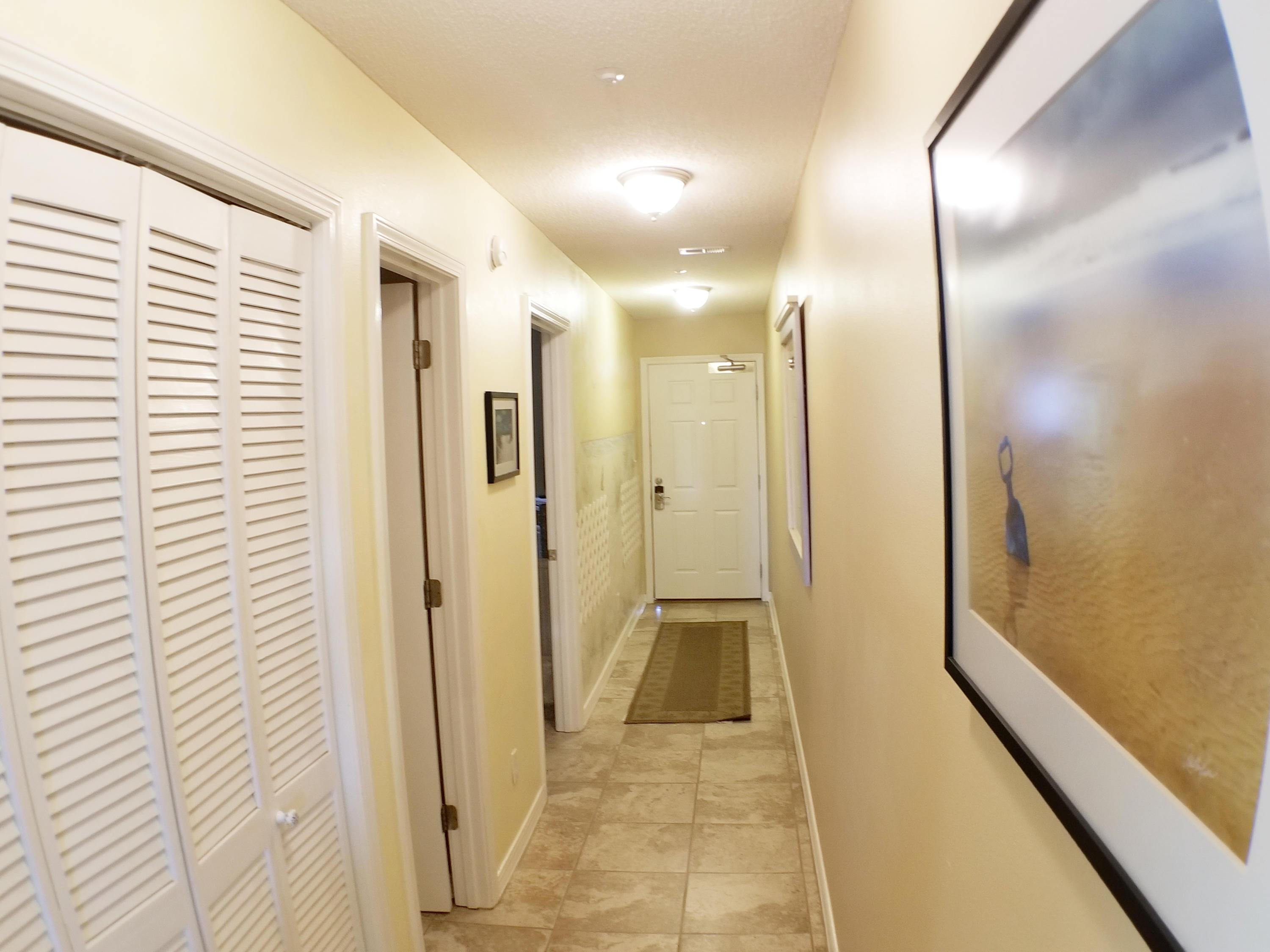 MARAVILLA CONDO 2 - Residential