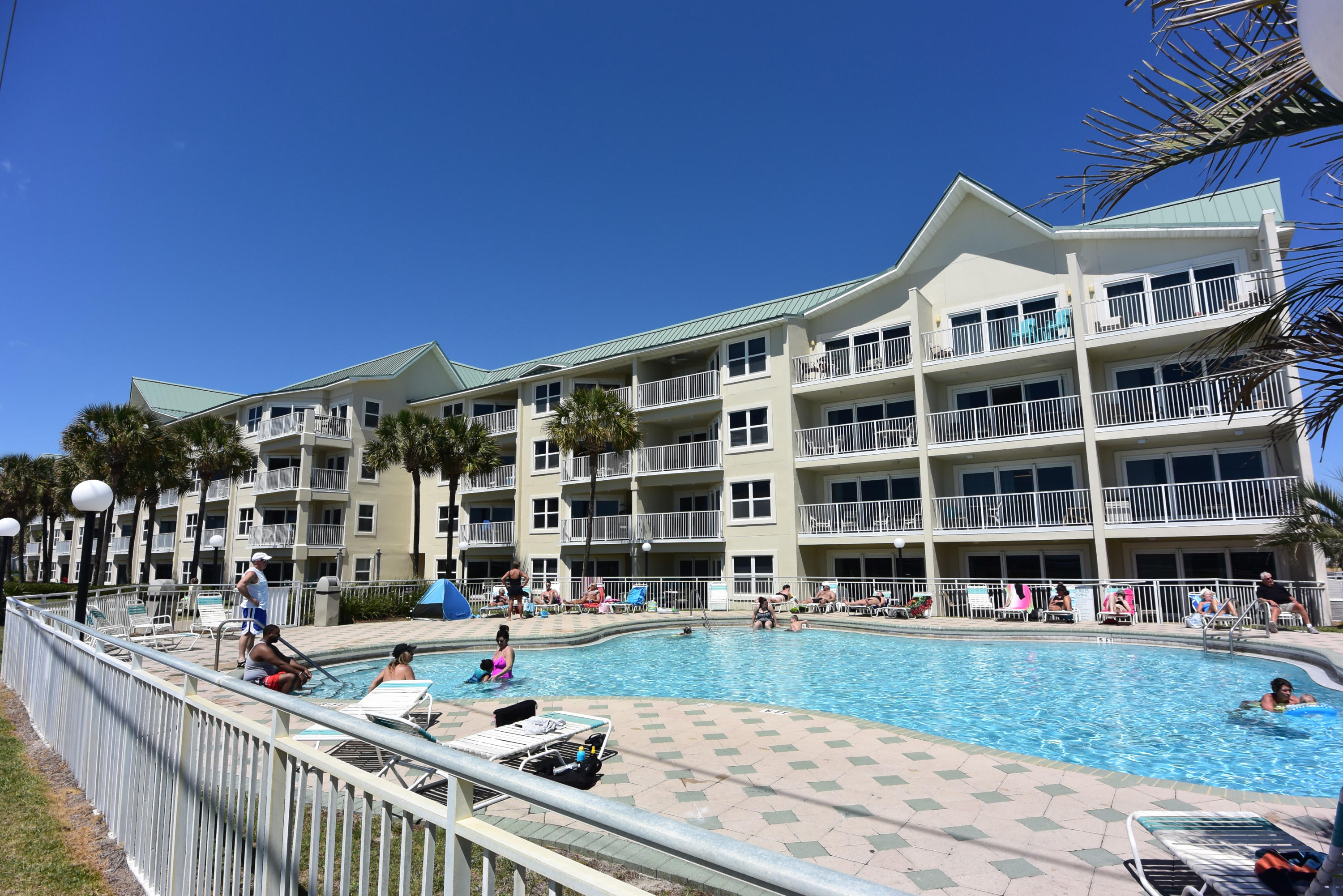 MARAVILLA CONDO 2 - Residential