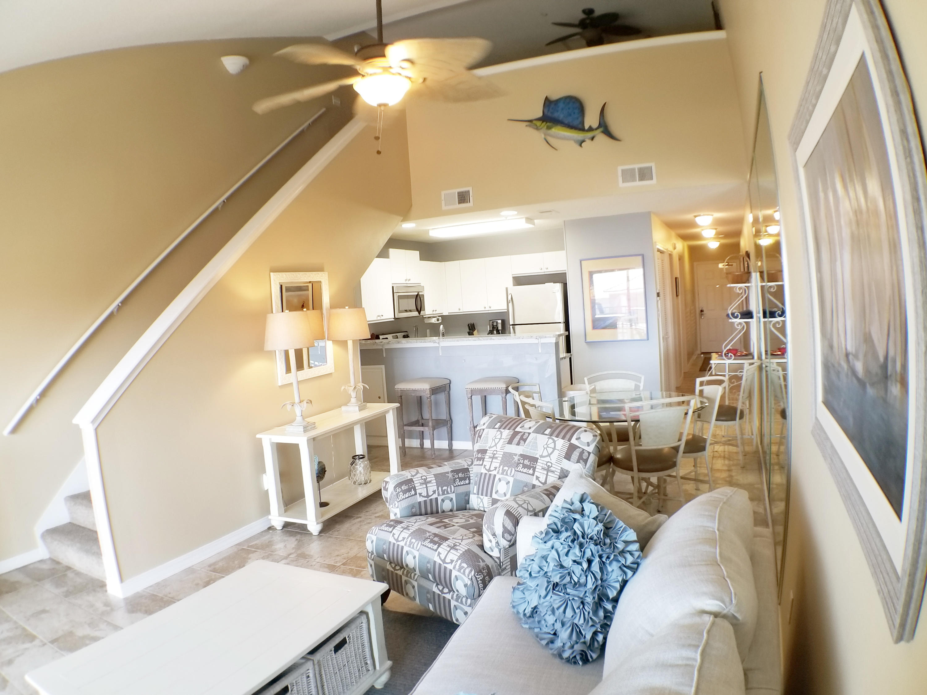 MARAVILLA CONDO 2 - Residential