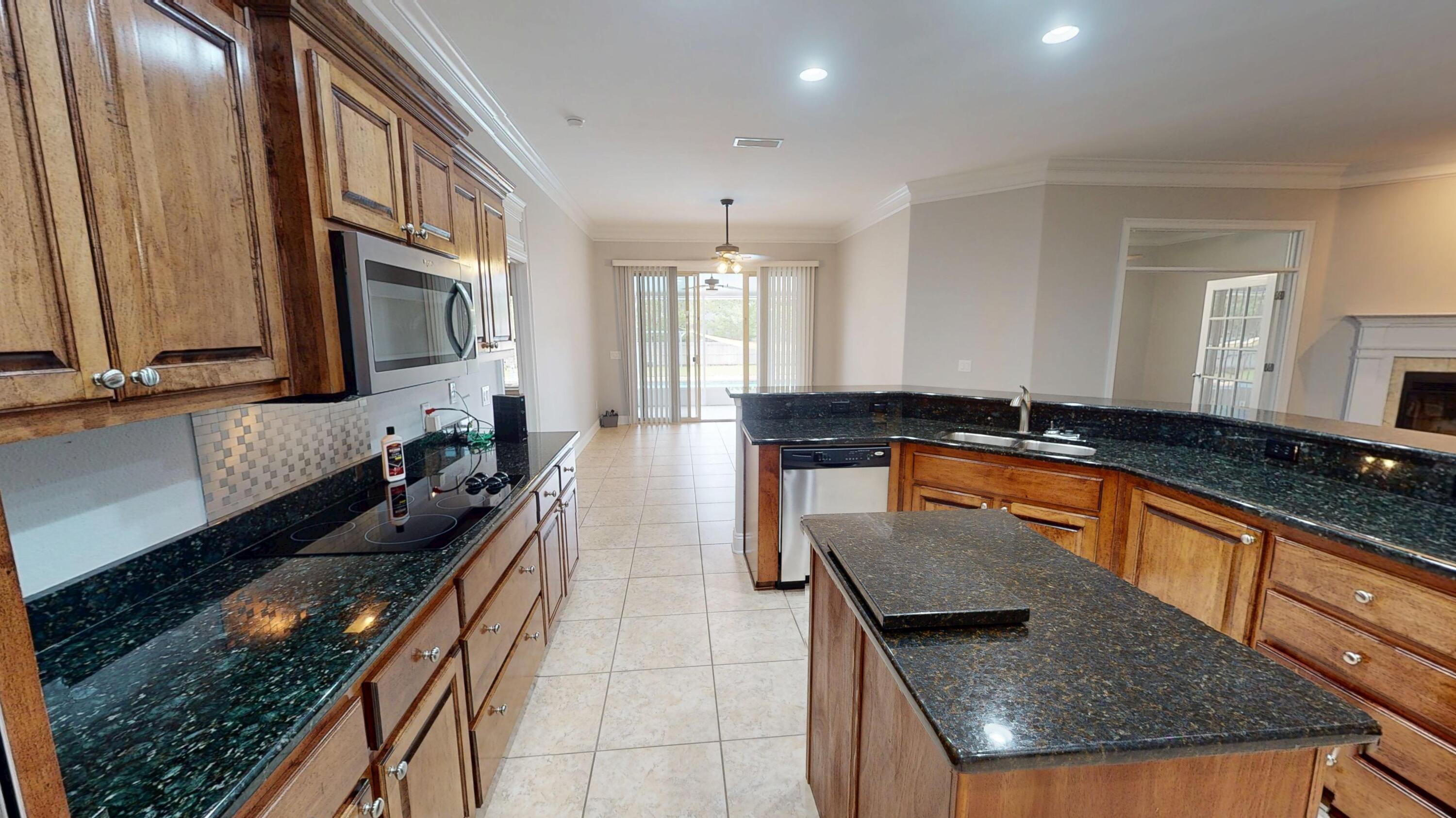 HOLLEY BY THE SEA - Residential
