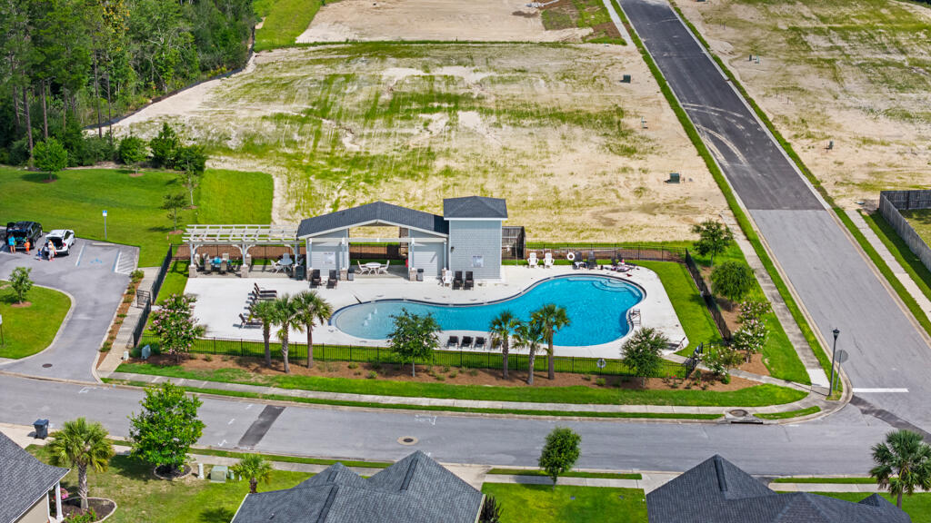 CROSS CREEK - Residential