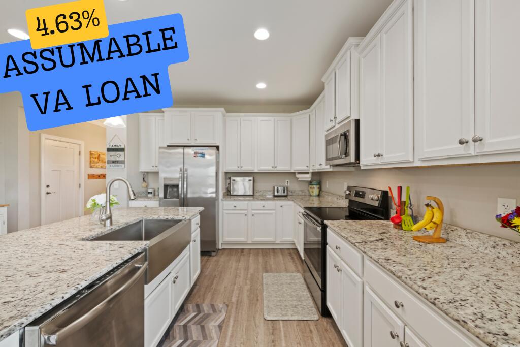 **Offering an assumable VA loan at 4.63%**. Energy-efficient and ideally located! This 4-bed, 2-bath, 1,991 sqft home sits on a spacious 0.34-acre corner lot (room for a pool) in Cross Creek. Built in 2019, it features an open layout, granite countertops, stainless steel appliances (including a 2022 refrigerator), and large kitchen island perfect for entertaining.This home includes 32 fully paid-off solar panels, keeping electric bills next to nothing and offering long-term savings. The roof, HVAC, and water heater are all from 2019, and the home includes a sprinkler system for easy lawn care.Located near the pool and playground, just under 30 minutes to the beach and EOD Schoolhouse, and about 40 minutes to Eglin AFB, this home offers comfort, savings, and convenience.