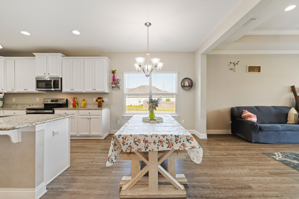CROSS CREEK - Residential