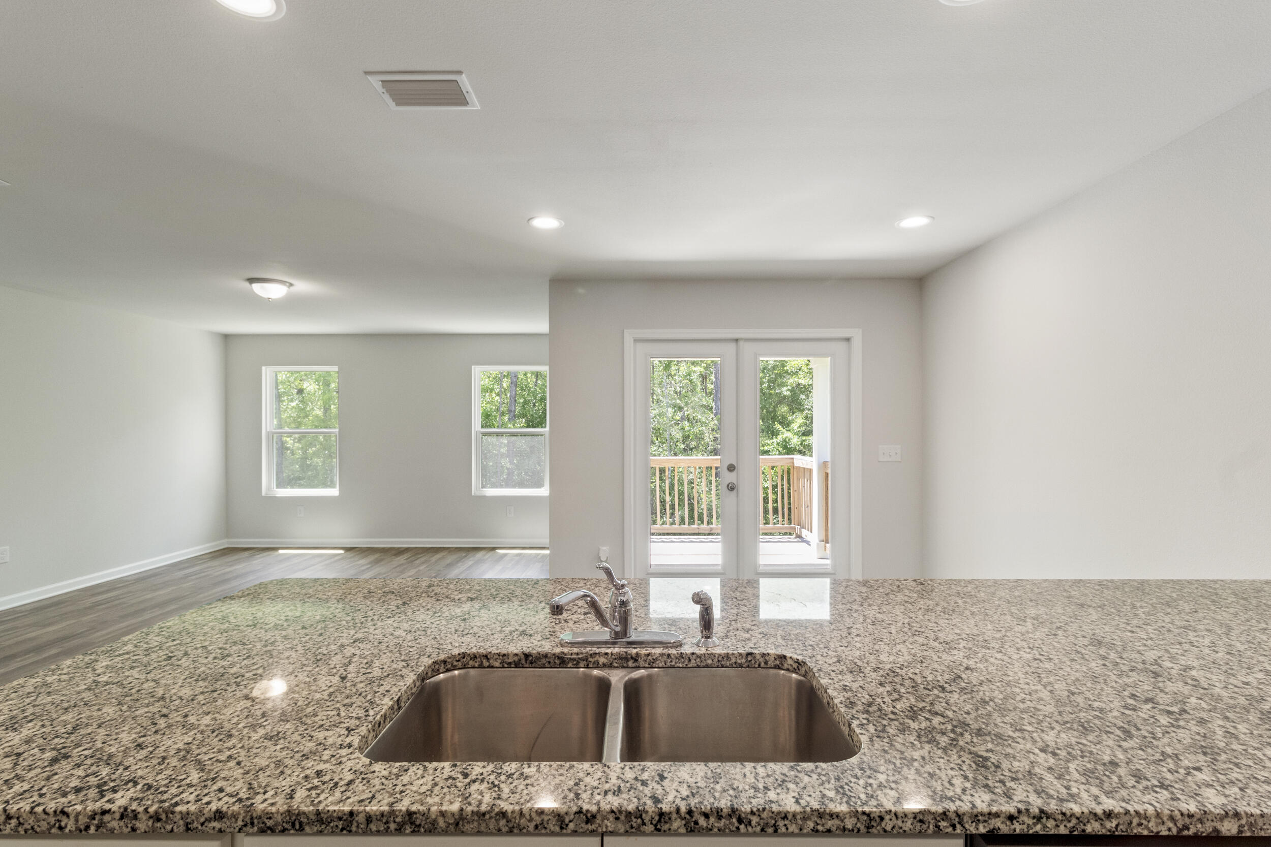 CROSS CREEK - Residential
