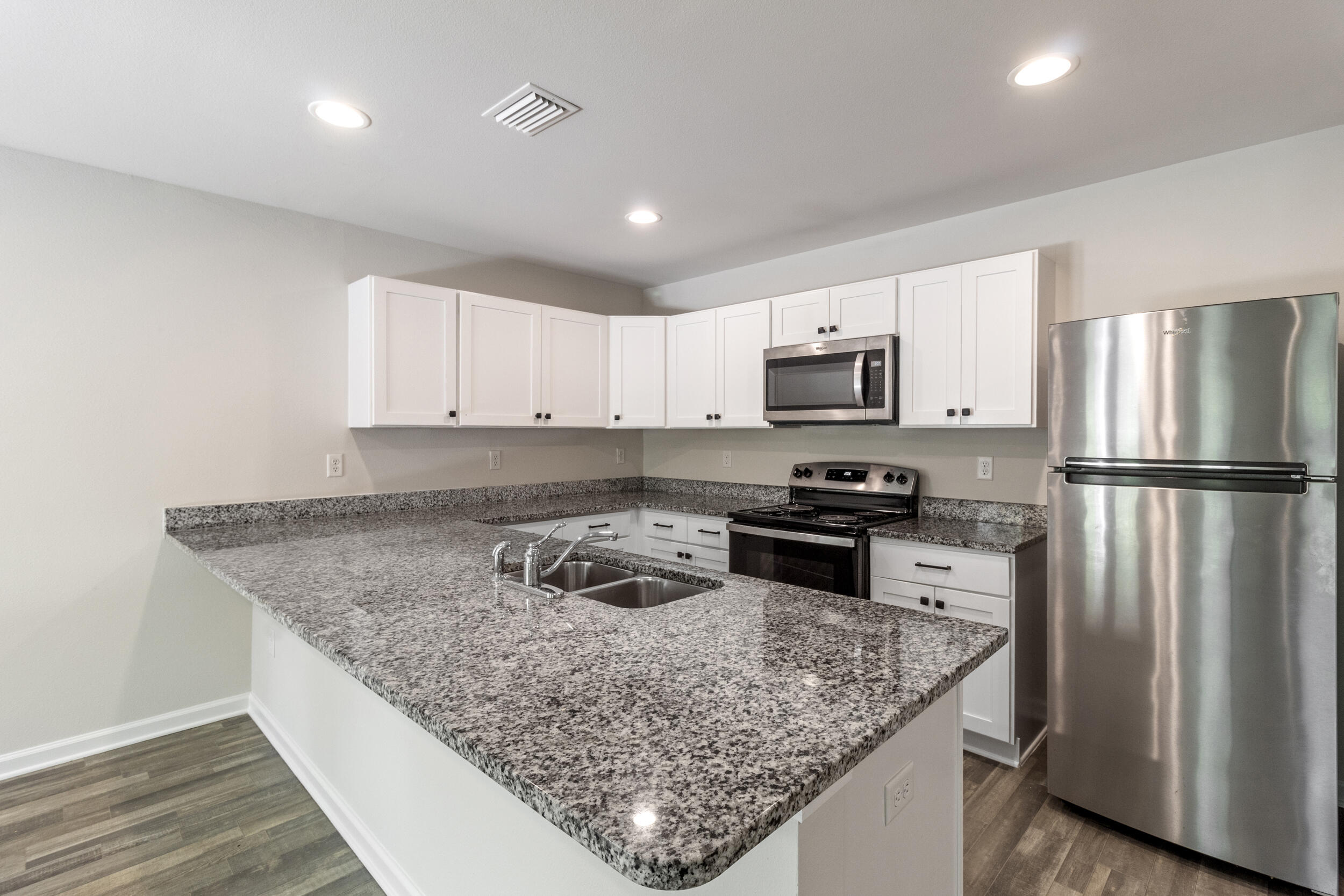 CROSS CREEK - Residential