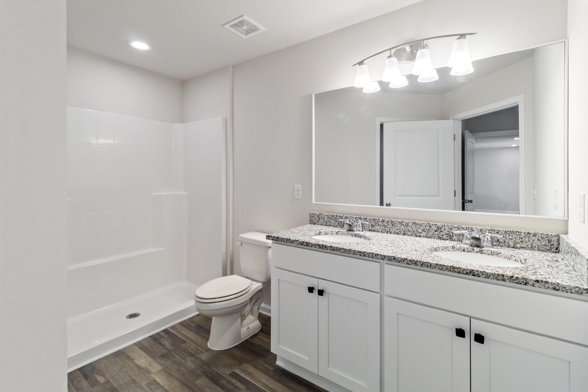 CROSS CREEK - Residential