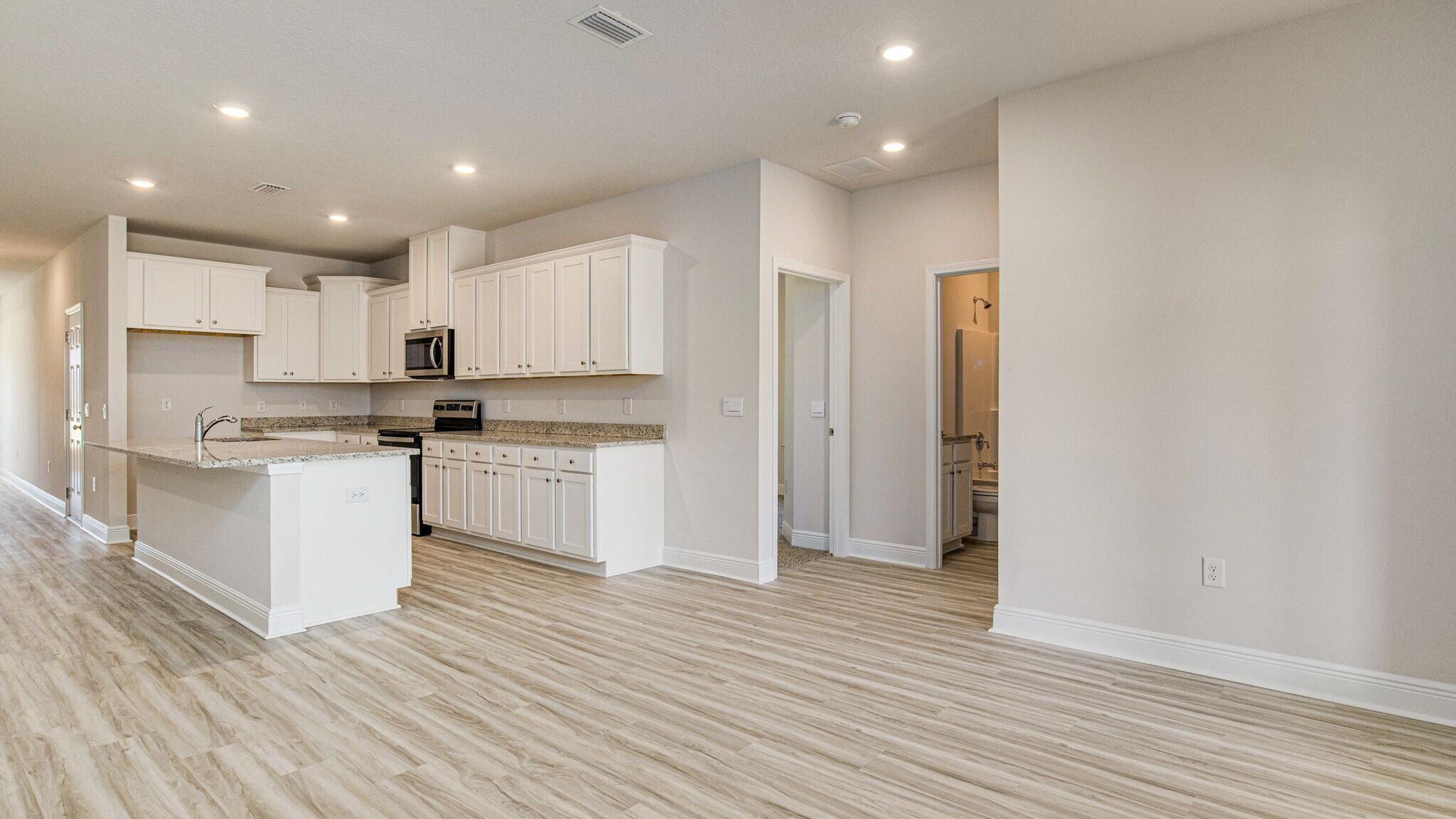 Roman Oaks - Residential