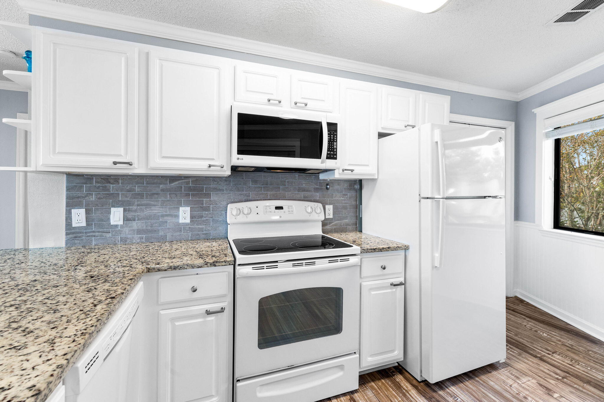 CRYSTAL VILLAGE 2 CONDO PH 4 - Residential