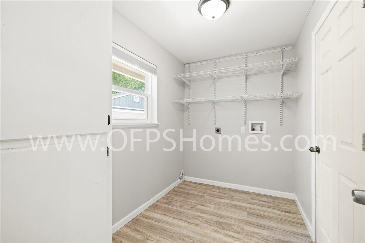 PALM ESTATES - Residential Lease