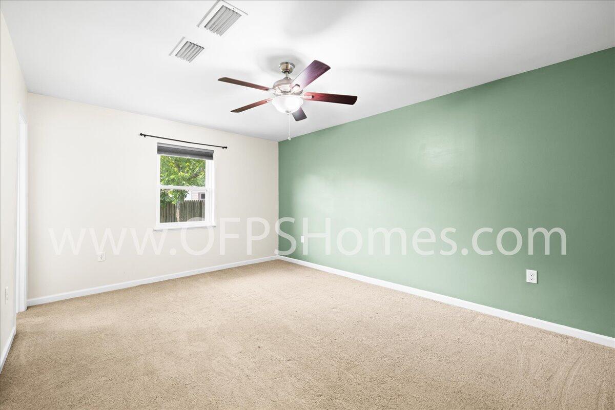 PALM ESTATES - Residential Lease
