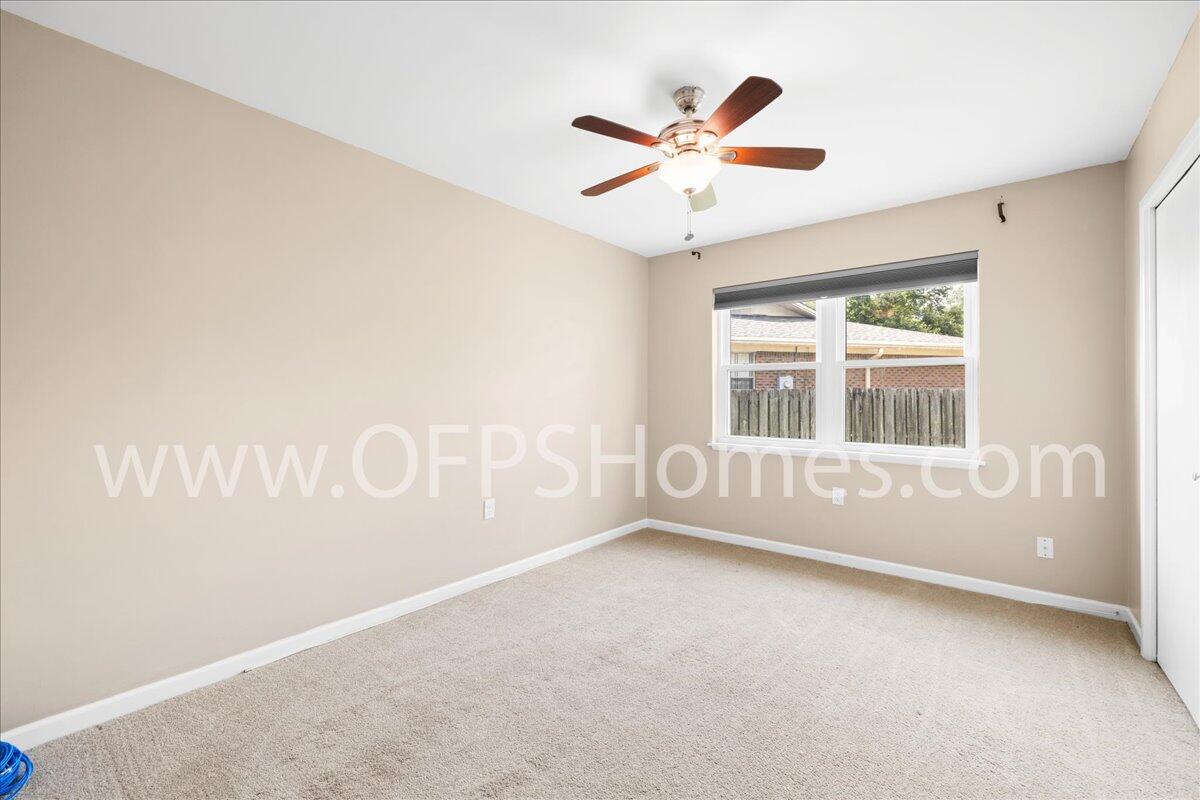 PALM ESTATES - Residential Lease