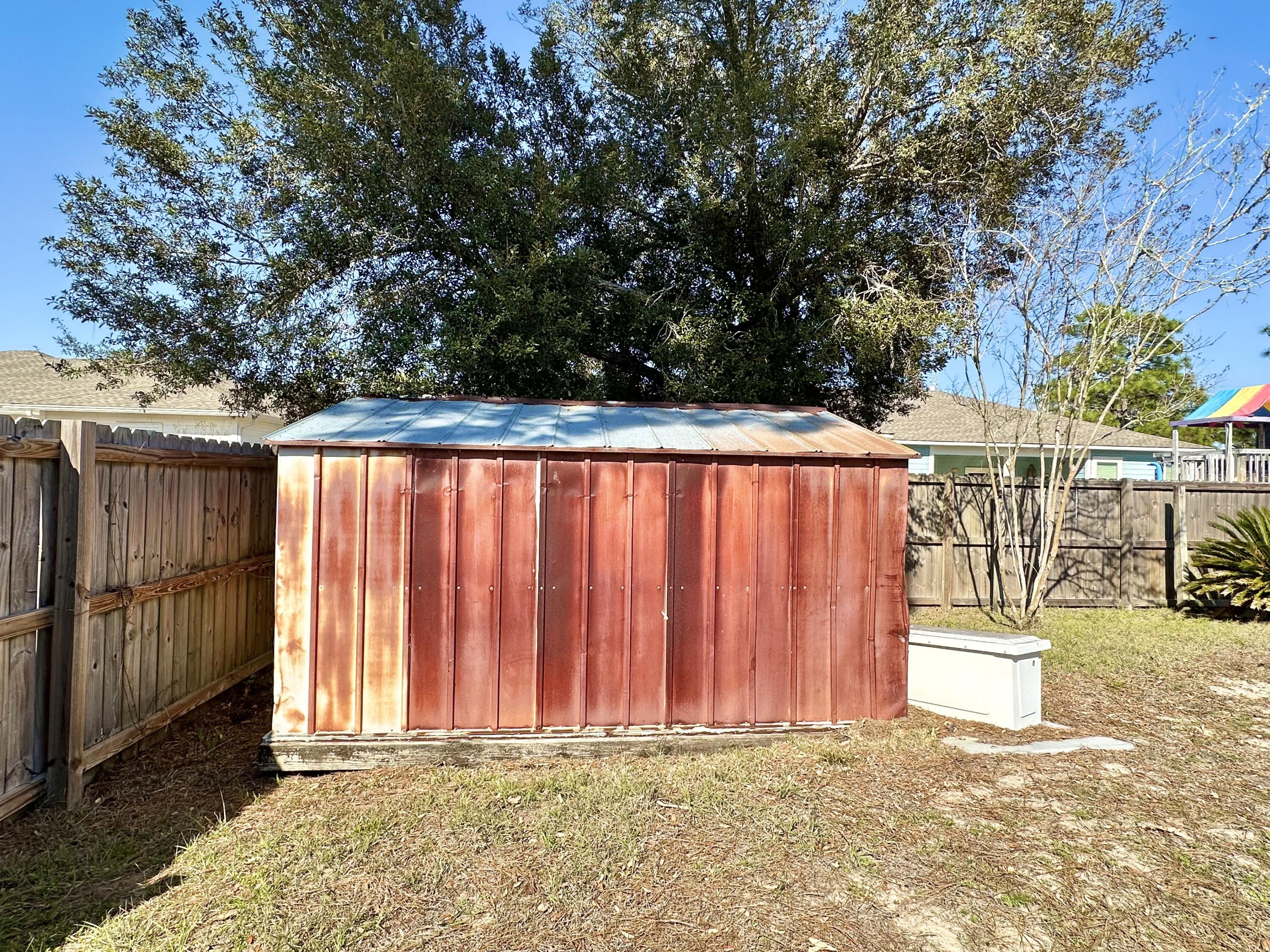 ELIZABETH FARMS 2ND ADDN UNREC - Residential