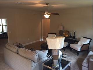 HIDDEN VALLEY - Residential