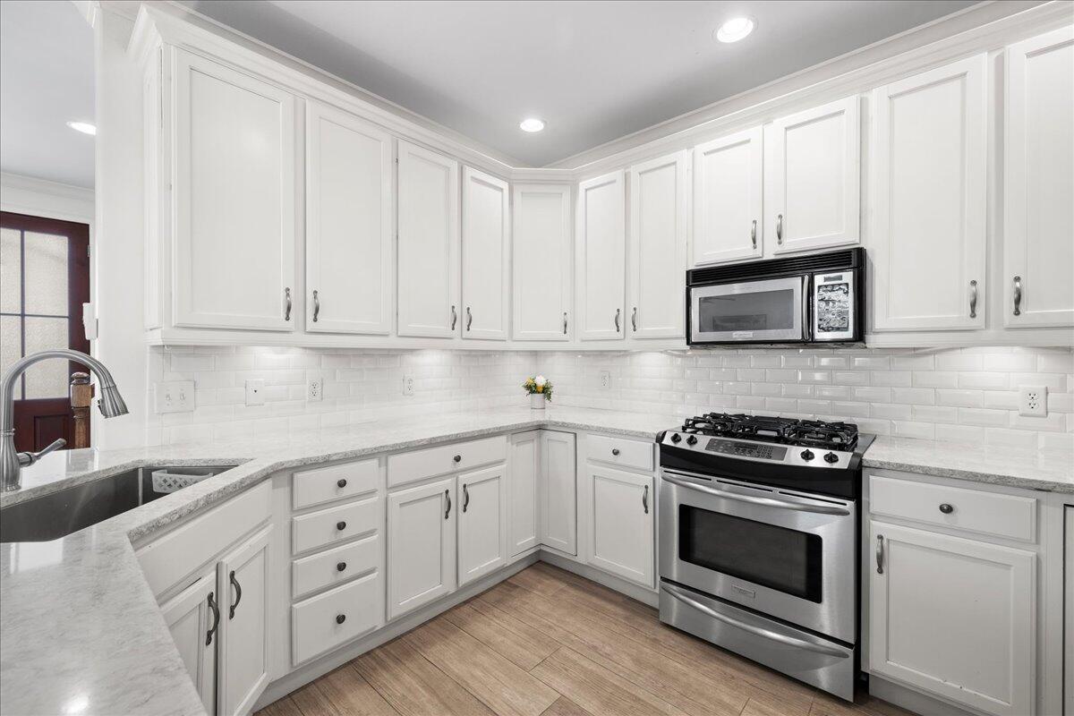 SOVEREIGN ISLE S/D - Residential