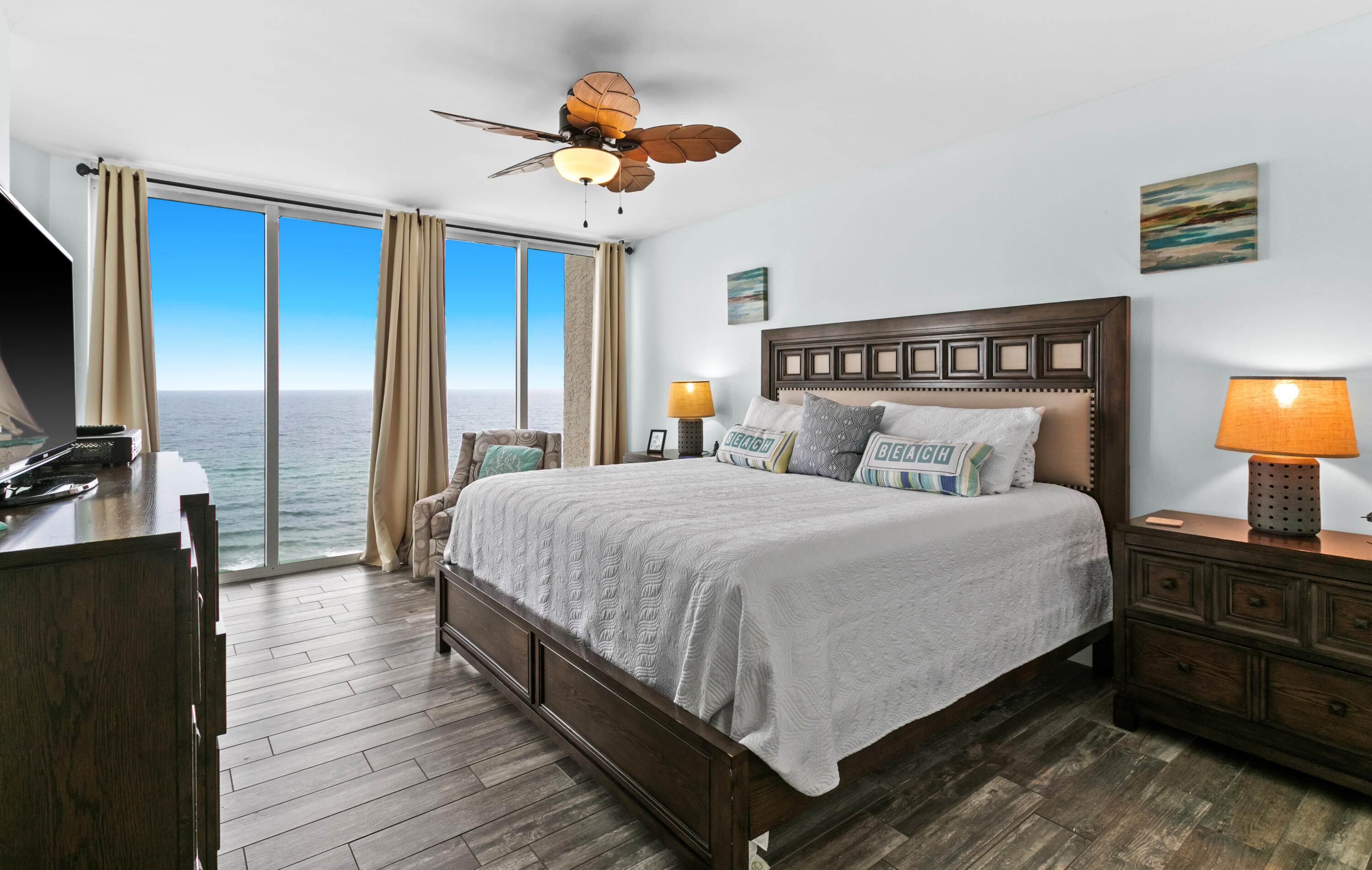 LONG BEACH - Residential