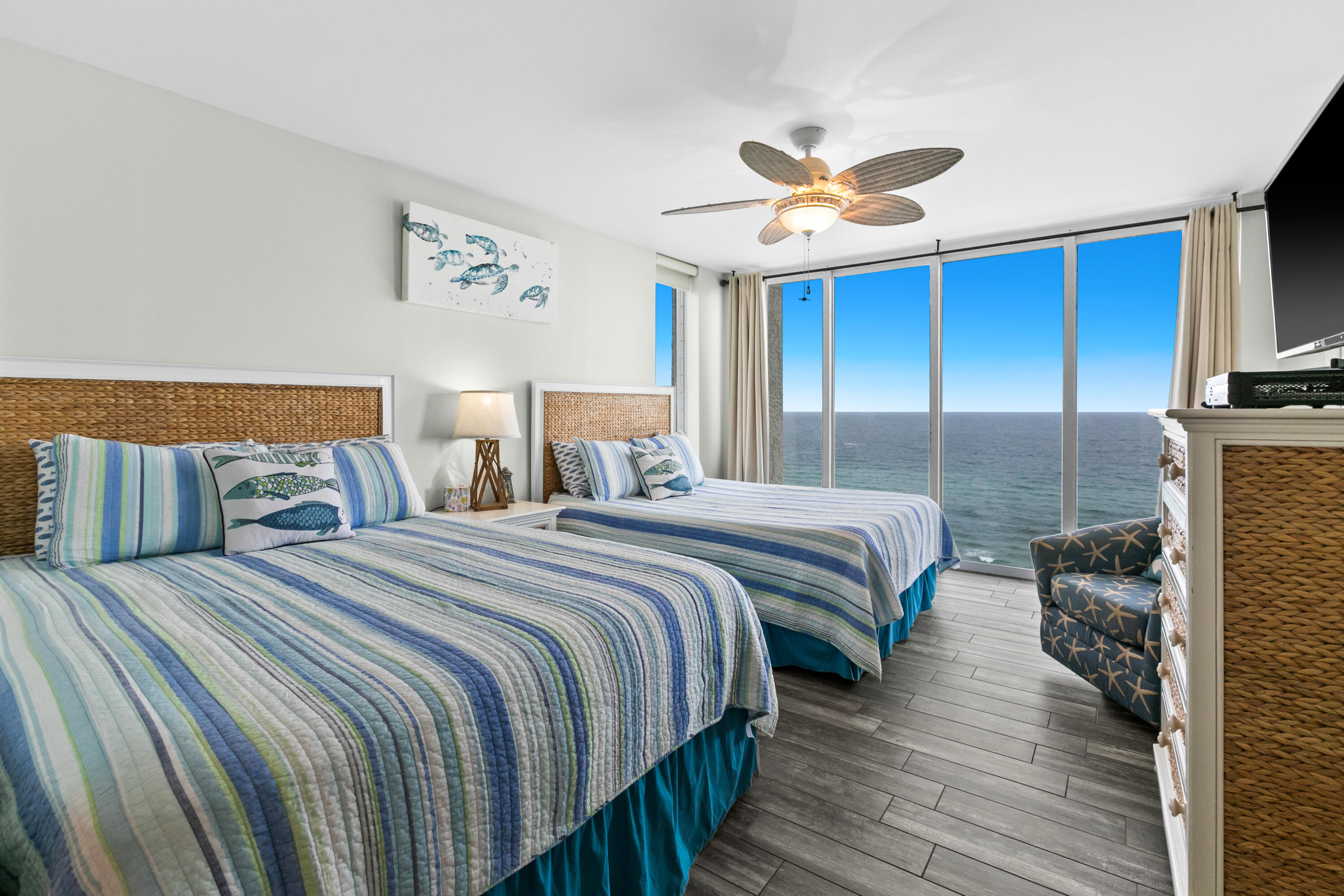 LONG BEACH - Residential
