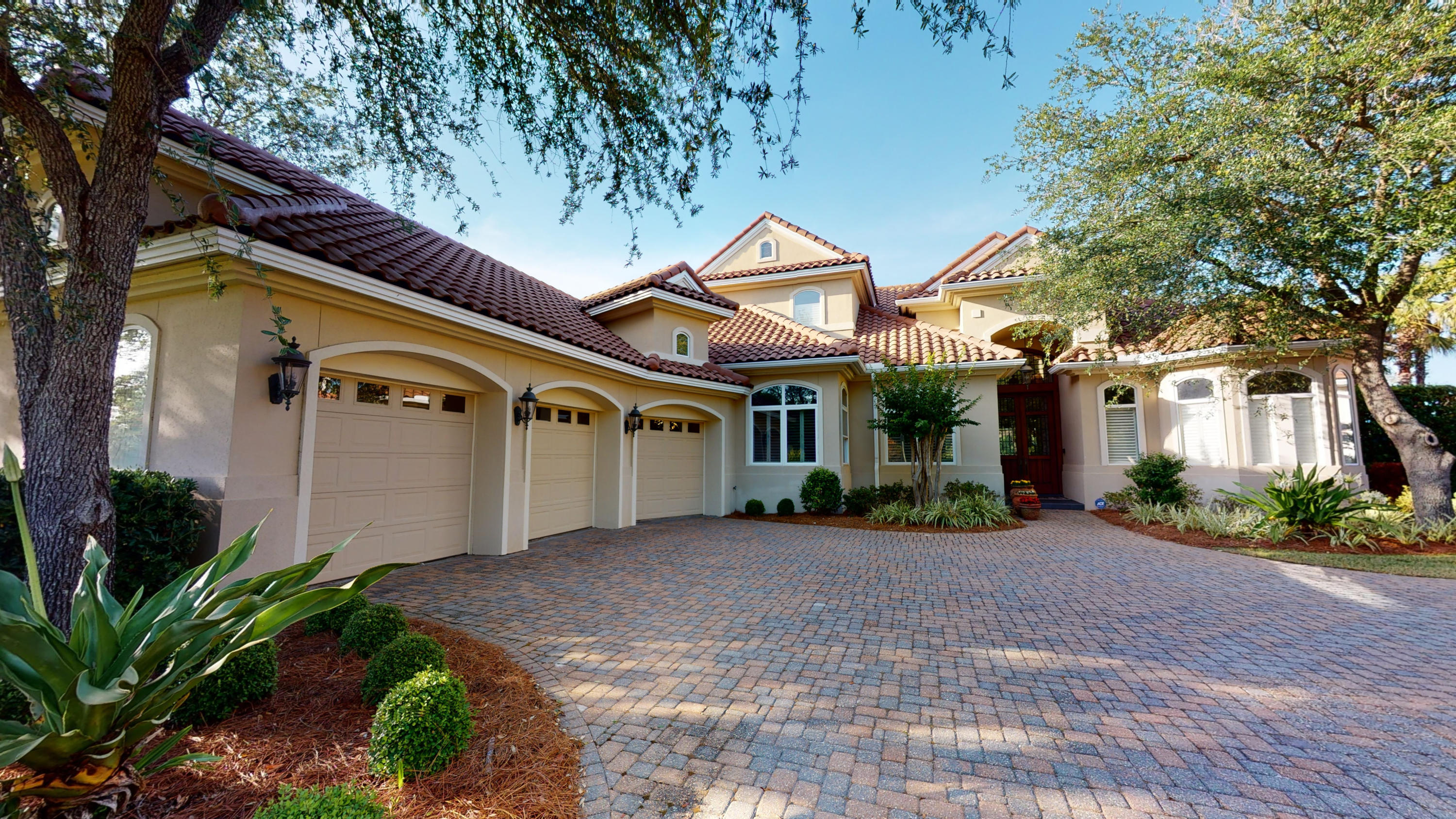 Kelly Plantation - Residential