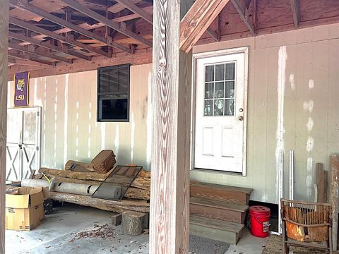 A home in DeFuniak Springs