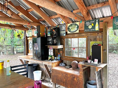 A home in DeFuniak Springs