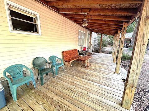 A home in DeFuniak Springs