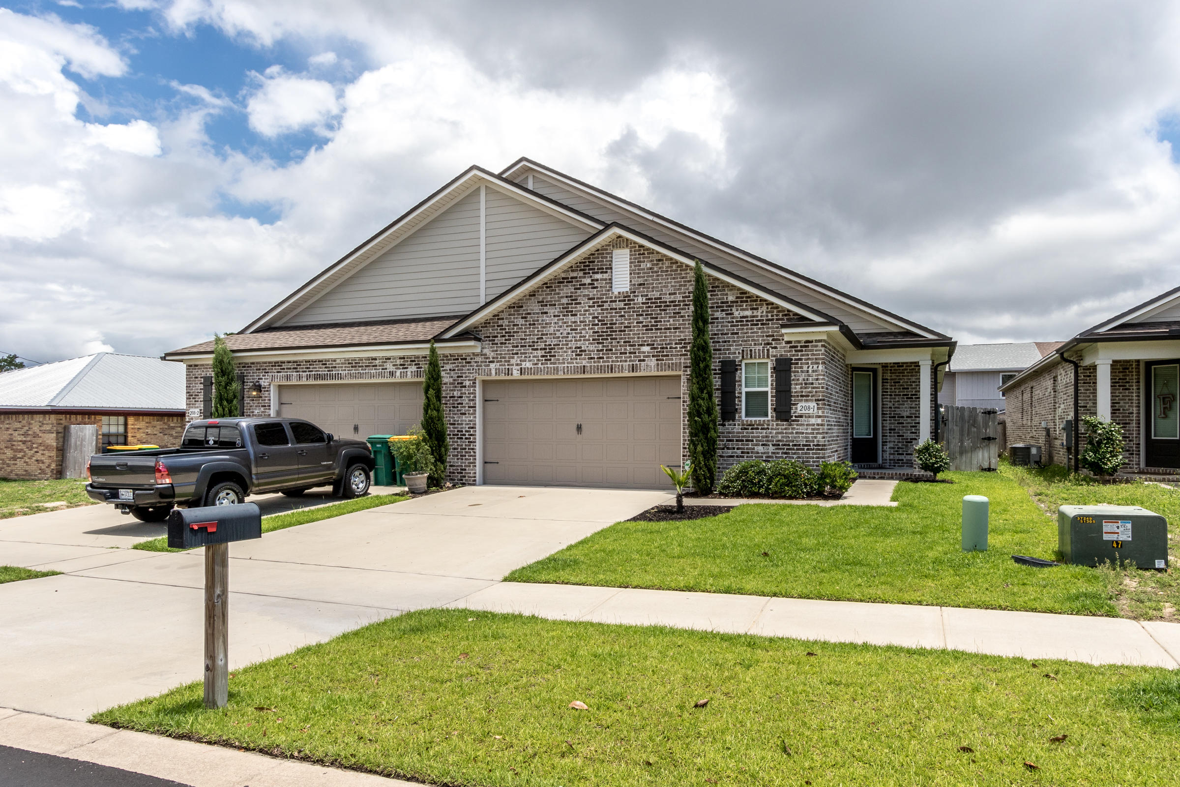 Levi's Landing - Residential