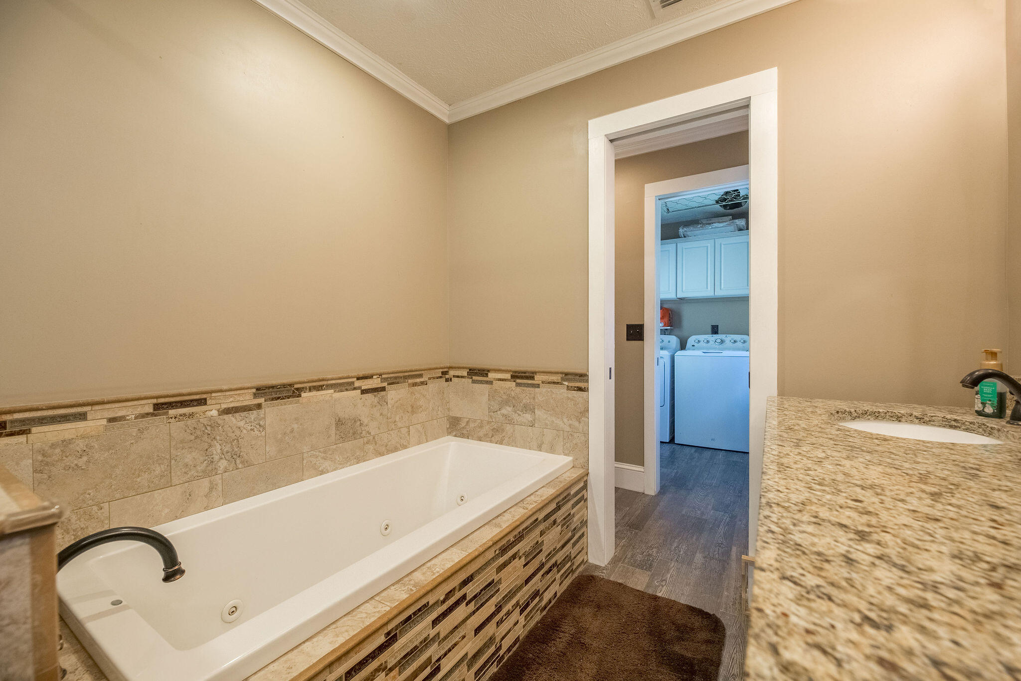 KINGSWOOD S/D - Residential