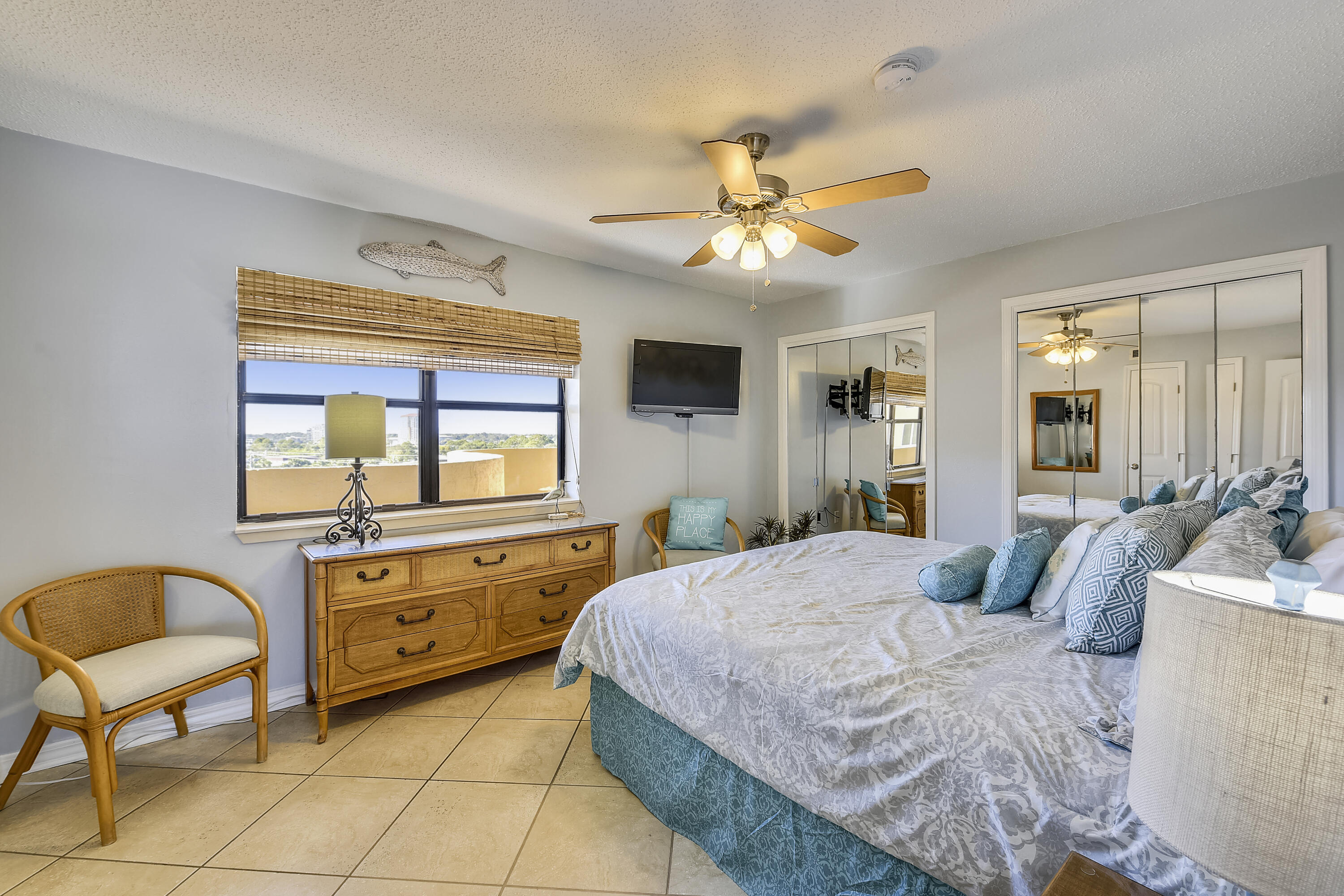 NAUTILUS CONDO - Residential