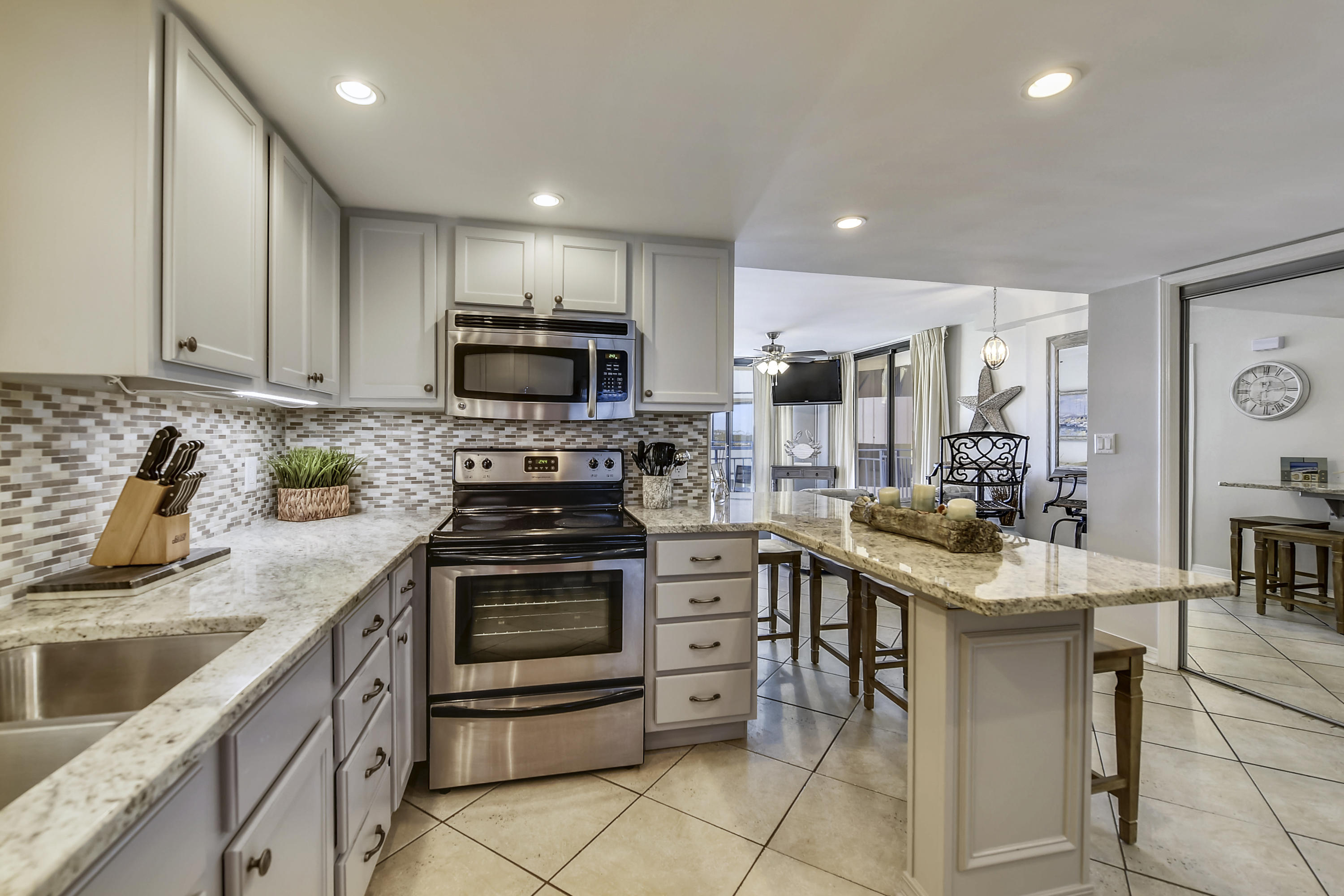 NAUTILUS CONDO - Residential