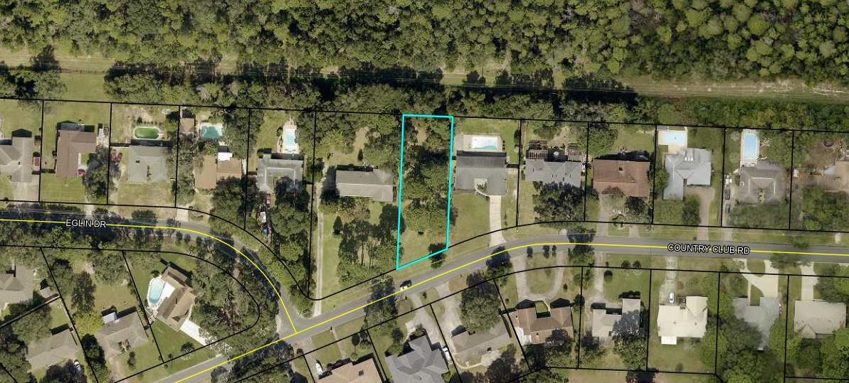 Come see this perfect piece of land in Lake Lorraine! A very rare hidden gem in Shalimar. Bring your dream plans to build a new home in this excellent neighborhood. Surrounded by a wonderful community and schools within walking distance or a short bike ride. No HOAs! This unique property holds many opportunities with over 1/3 of an Acre.