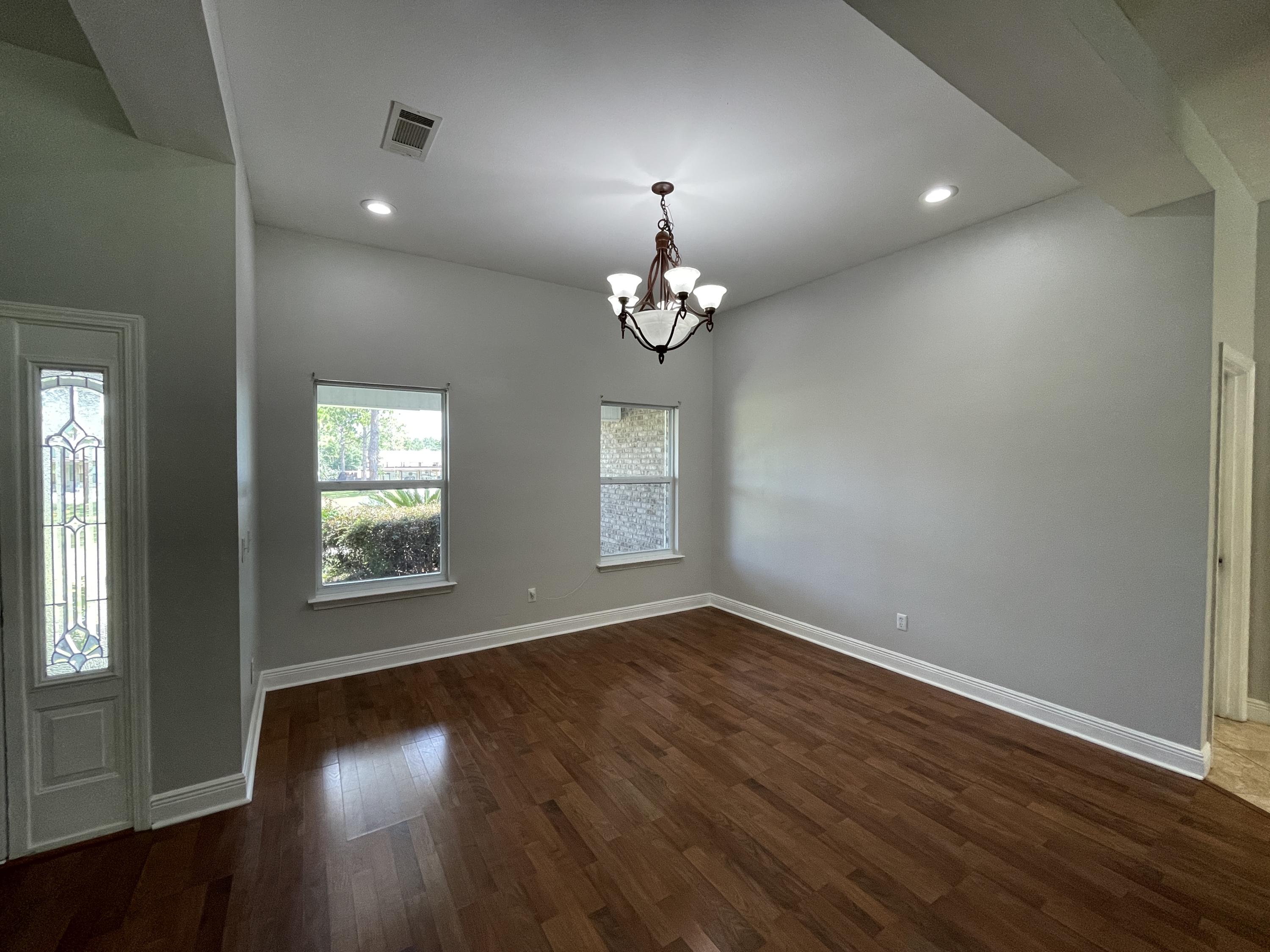 Lake Shore Gardens (Ten Lakes) - Residential