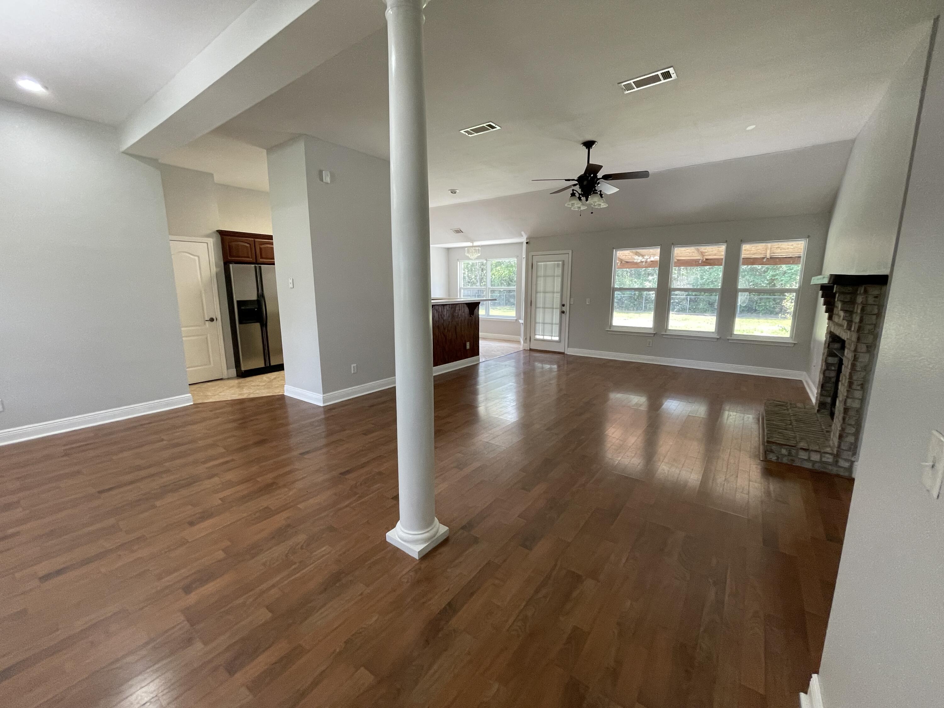 Lake Shore Gardens (Ten Lakes) - Residential