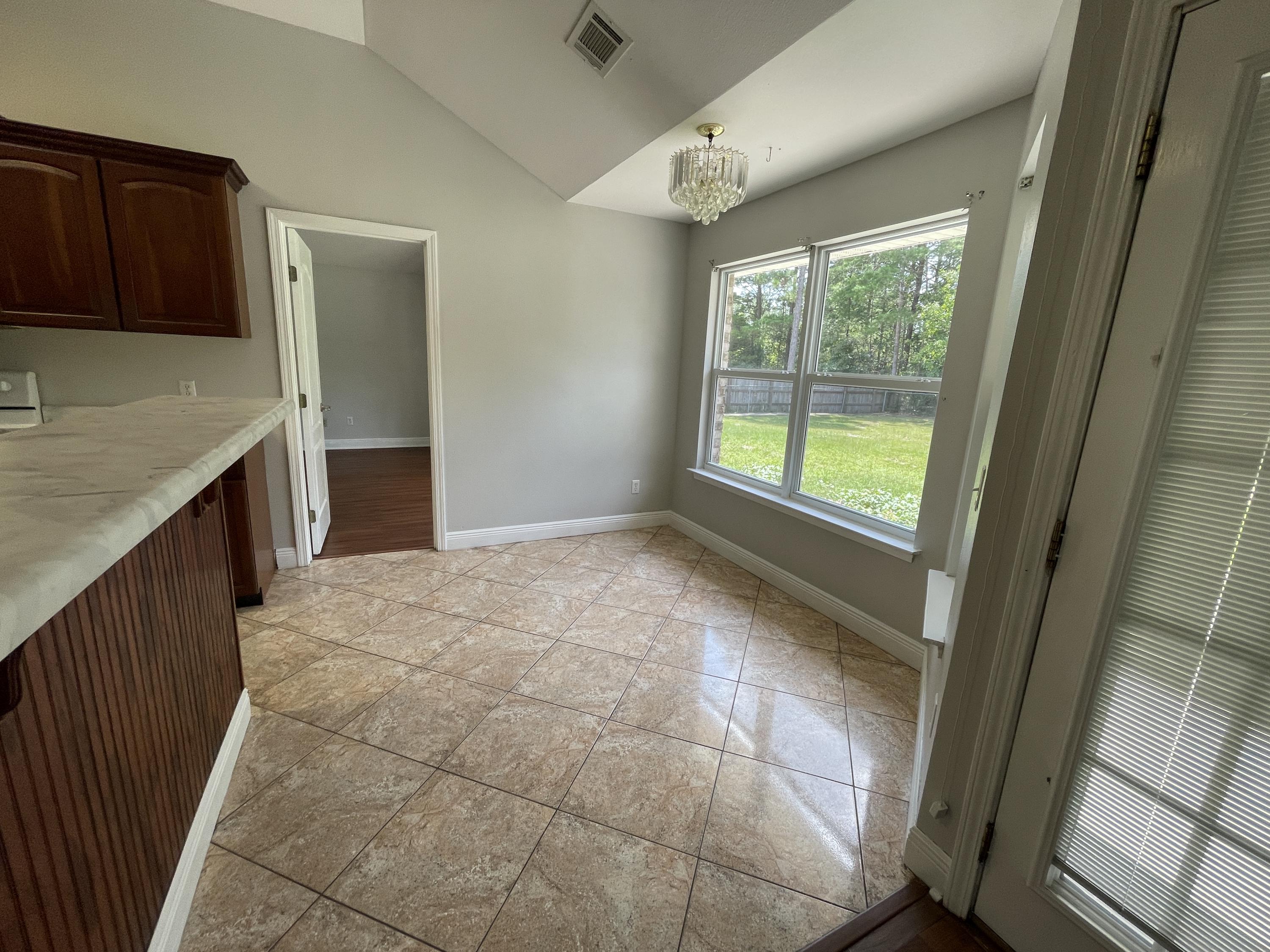 Lake Shore Gardens (Ten Lakes) - Residential