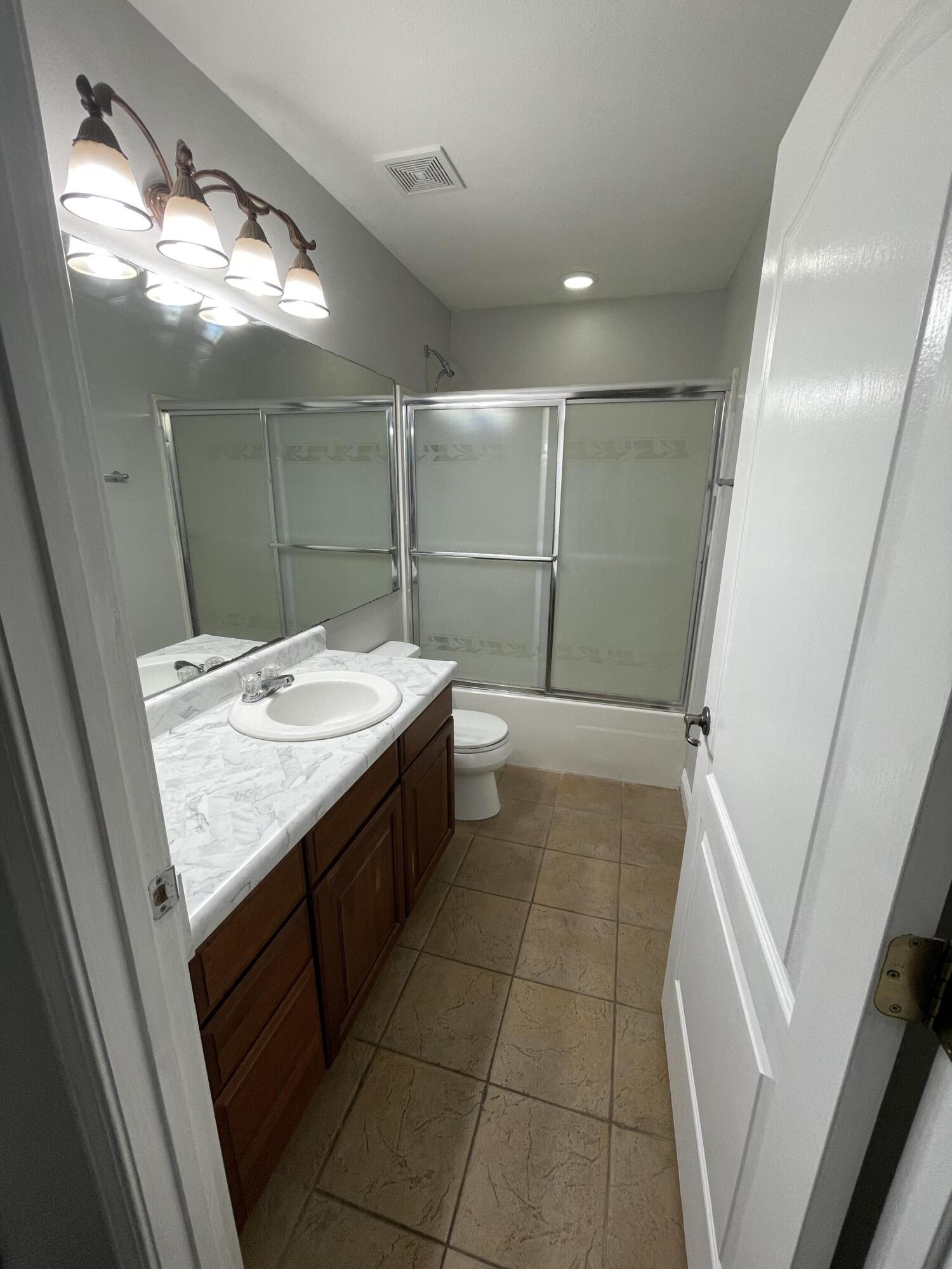 Lake Shore Gardens (Ten Lakes) - Residential