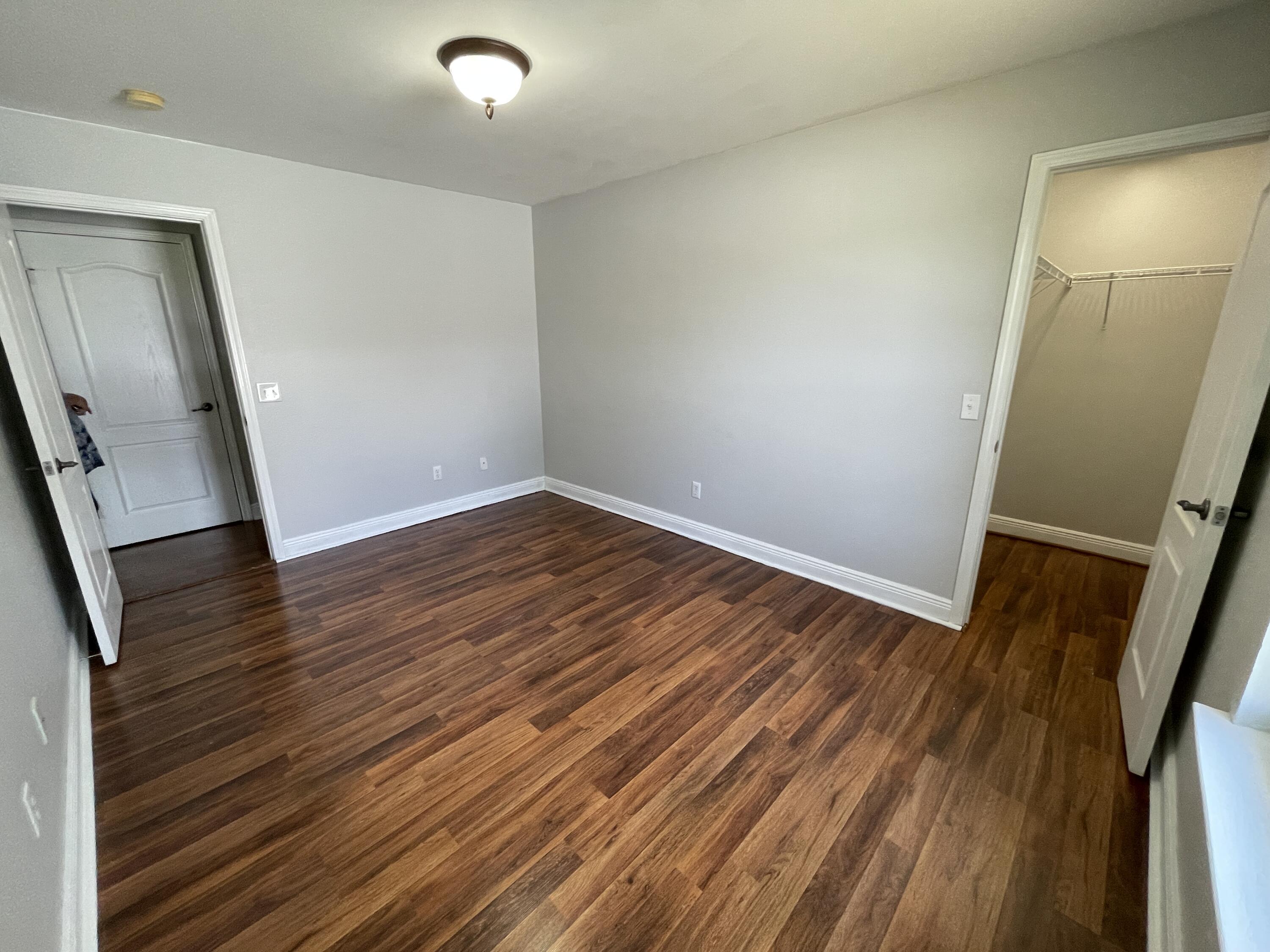 Lake Shore Gardens (Ten Lakes) - Residential