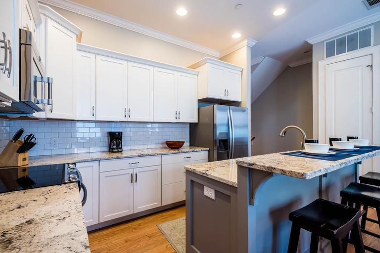 SUMMER PLACE - Residential