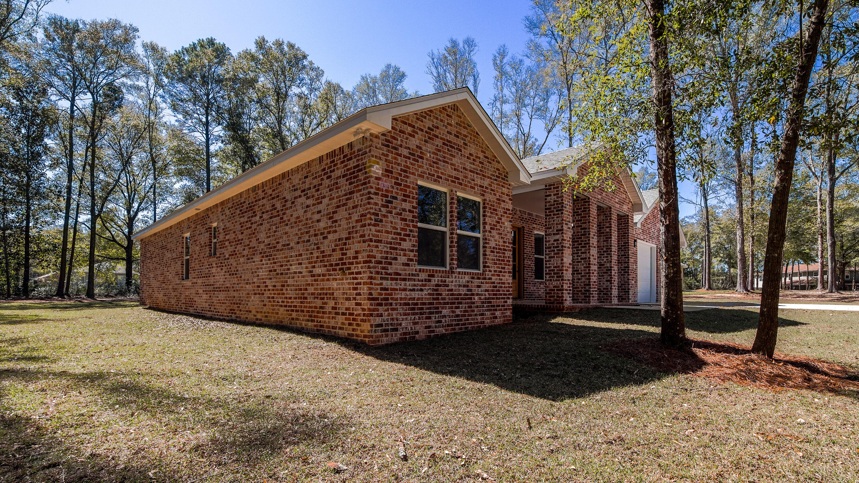 LAKE JUNIPER ESTATES - Residential