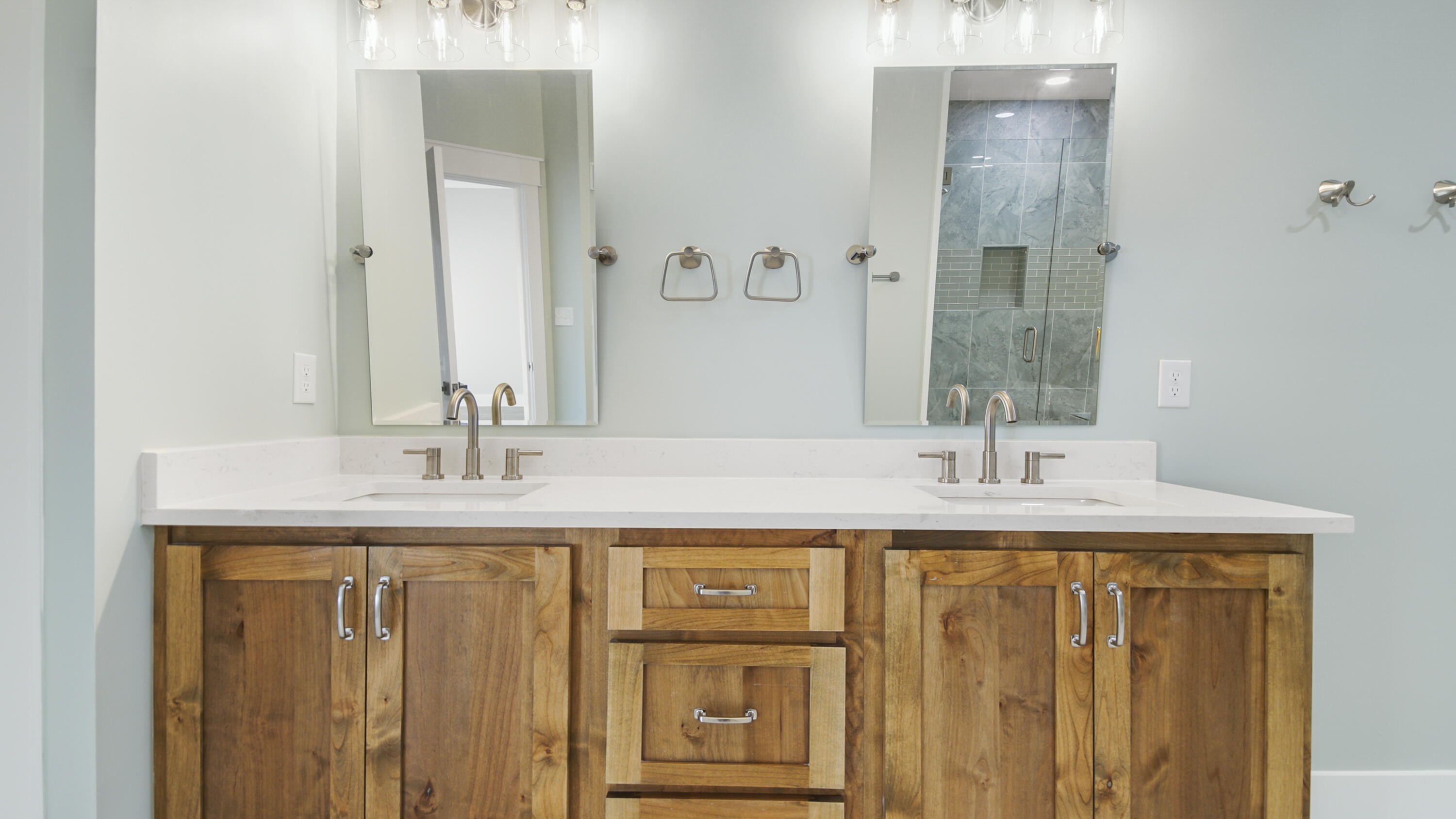 LAKE JUNIPER ESTATES - Residential