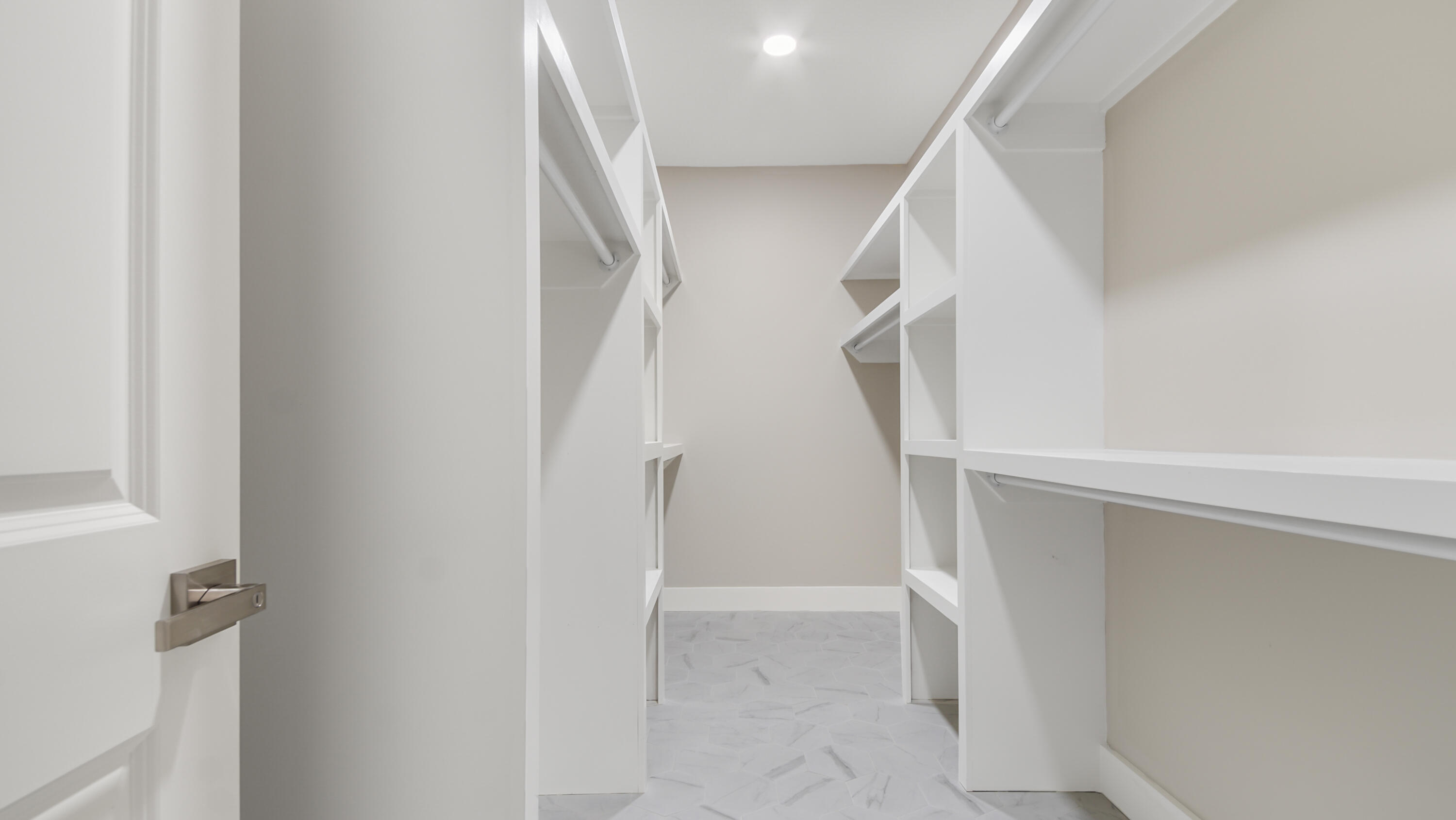 LAKE JUNIPER ESTATES - Residential