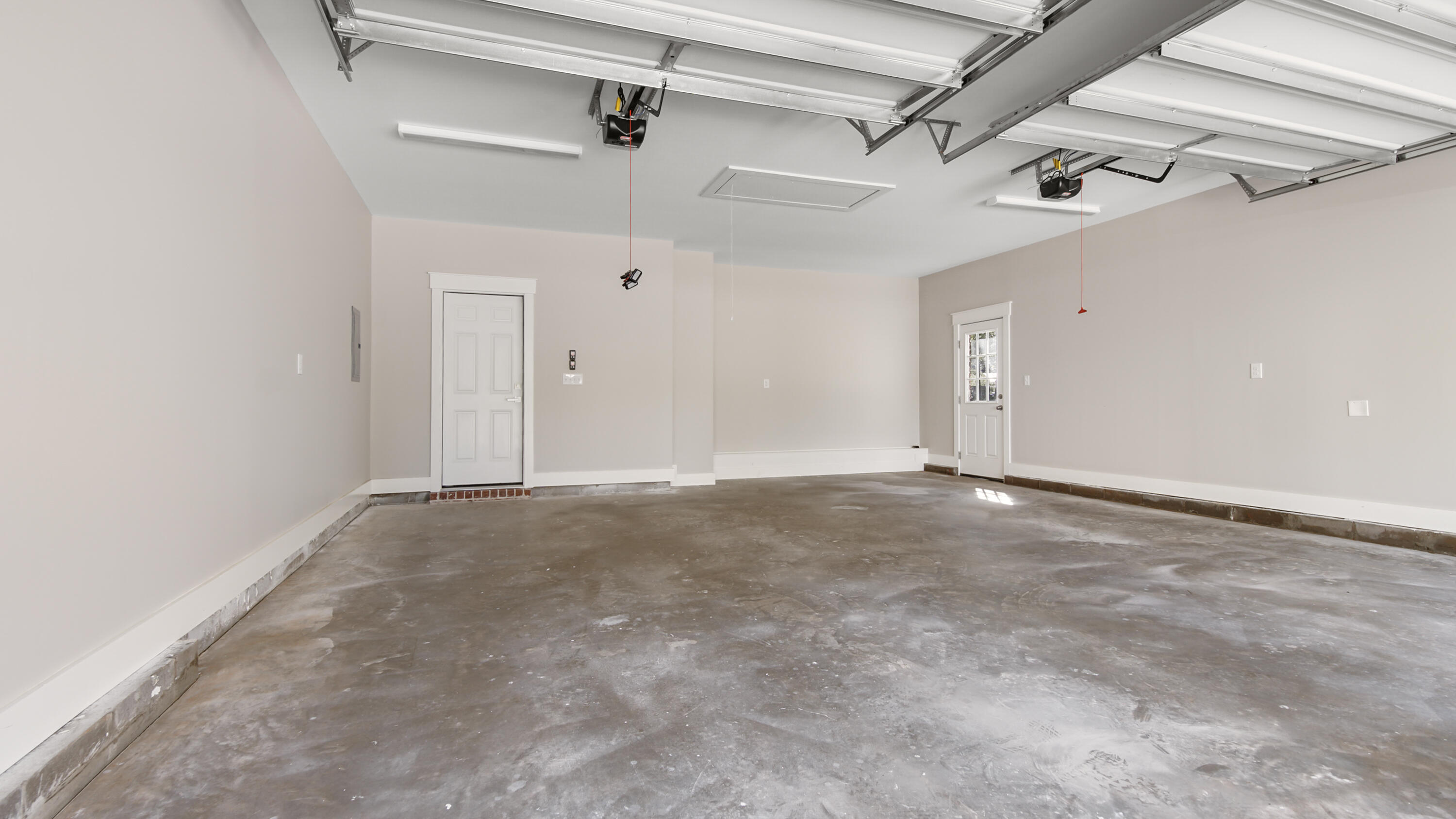 LAKE JUNIPER ESTATES - Residential