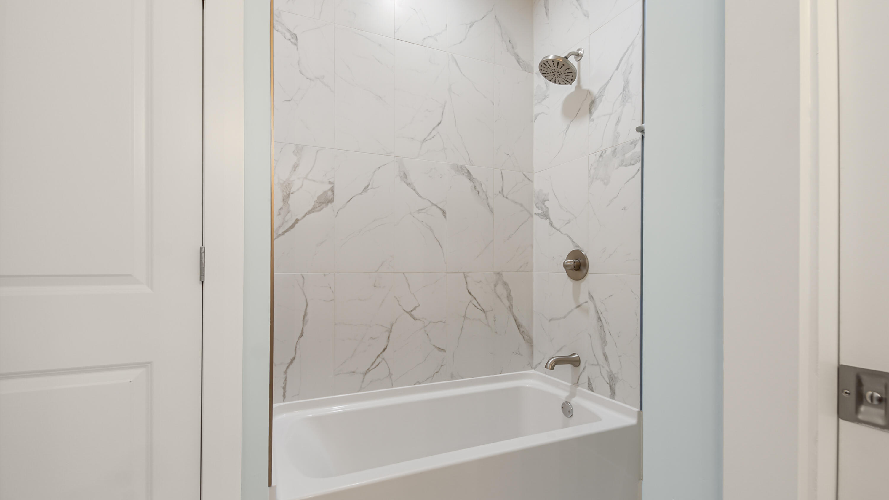 LAKE JUNIPER ESTATES - Residential