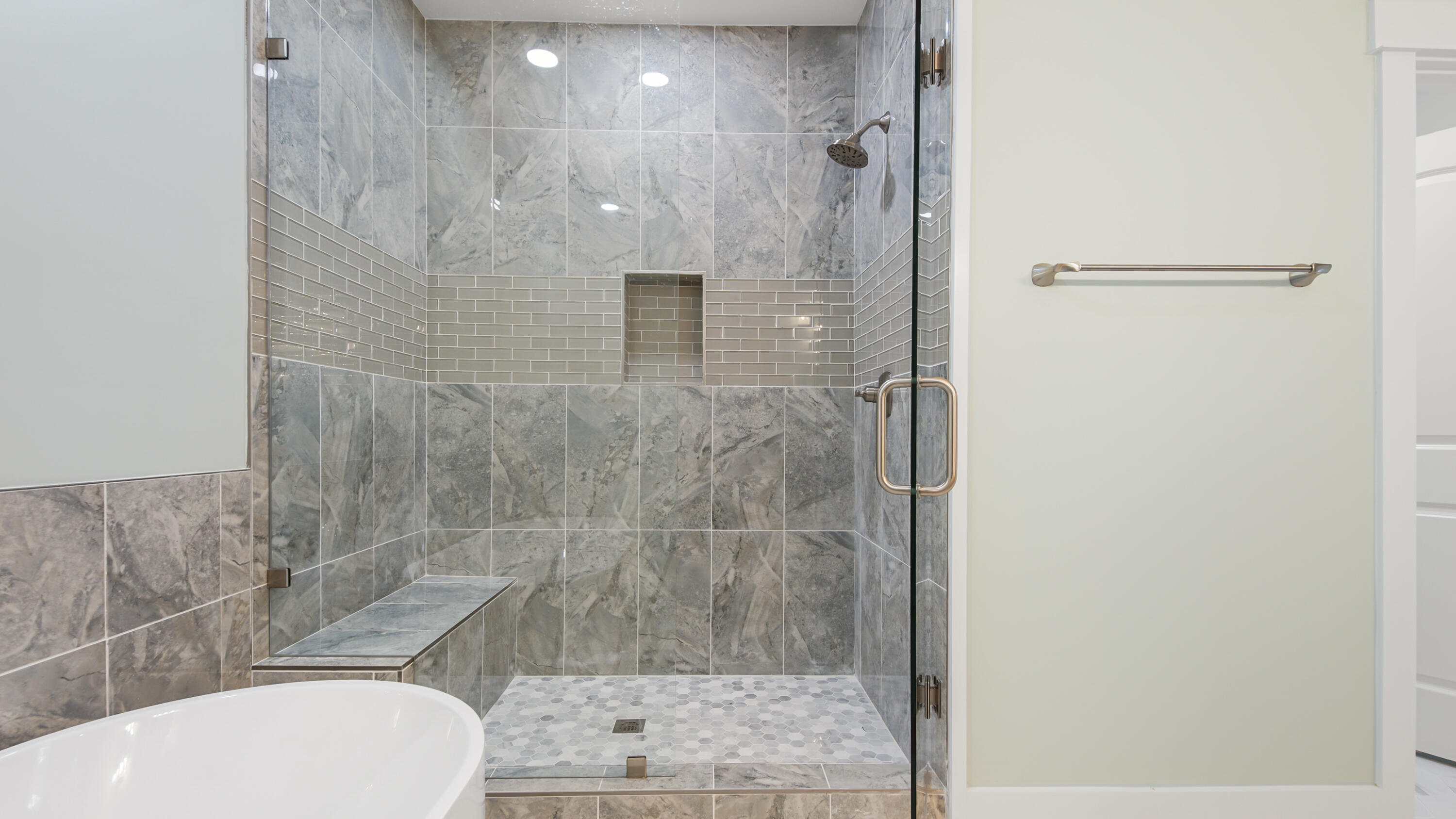 LAKE JUNIPER ESTATES - Residential