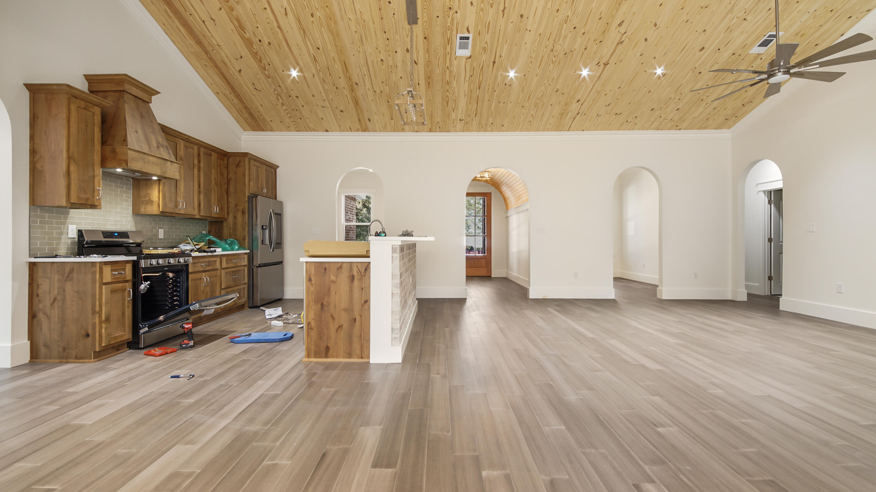 LAKE JUNIPER ESTATES - Residential