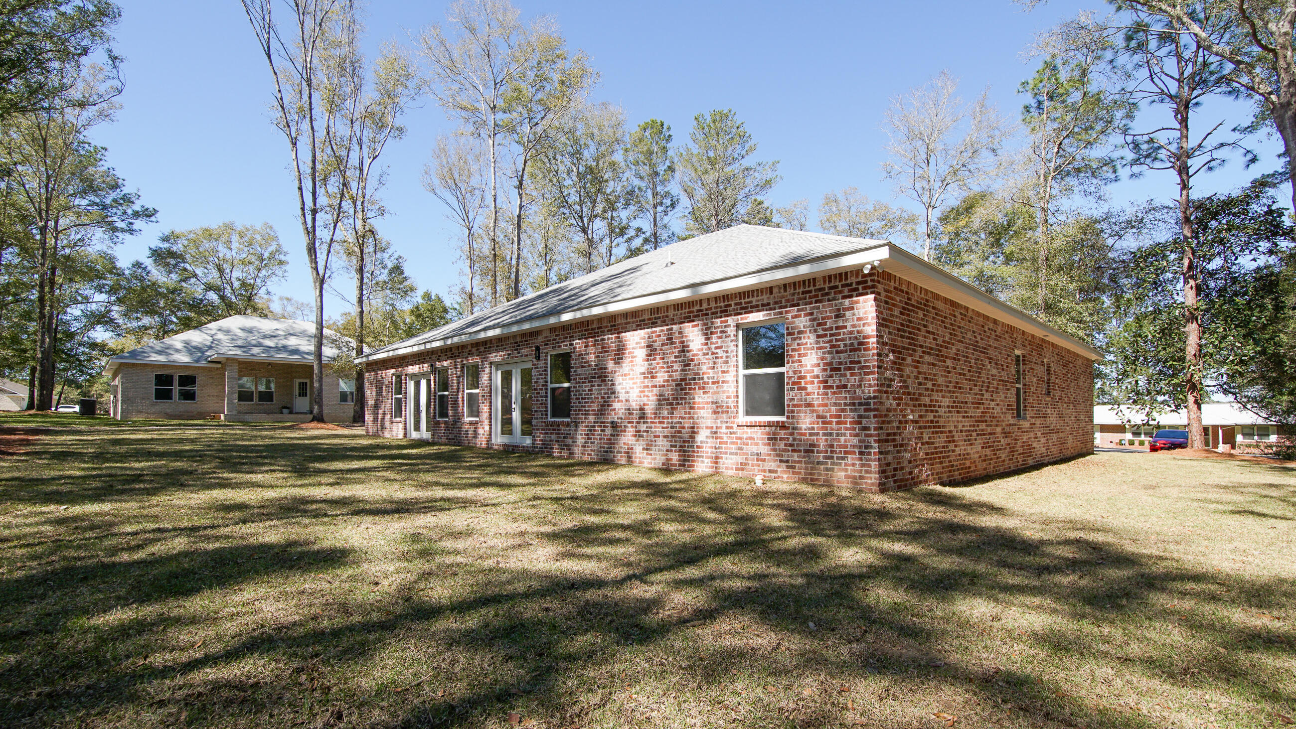 LAKE JUNIPER ESTATES - Residential