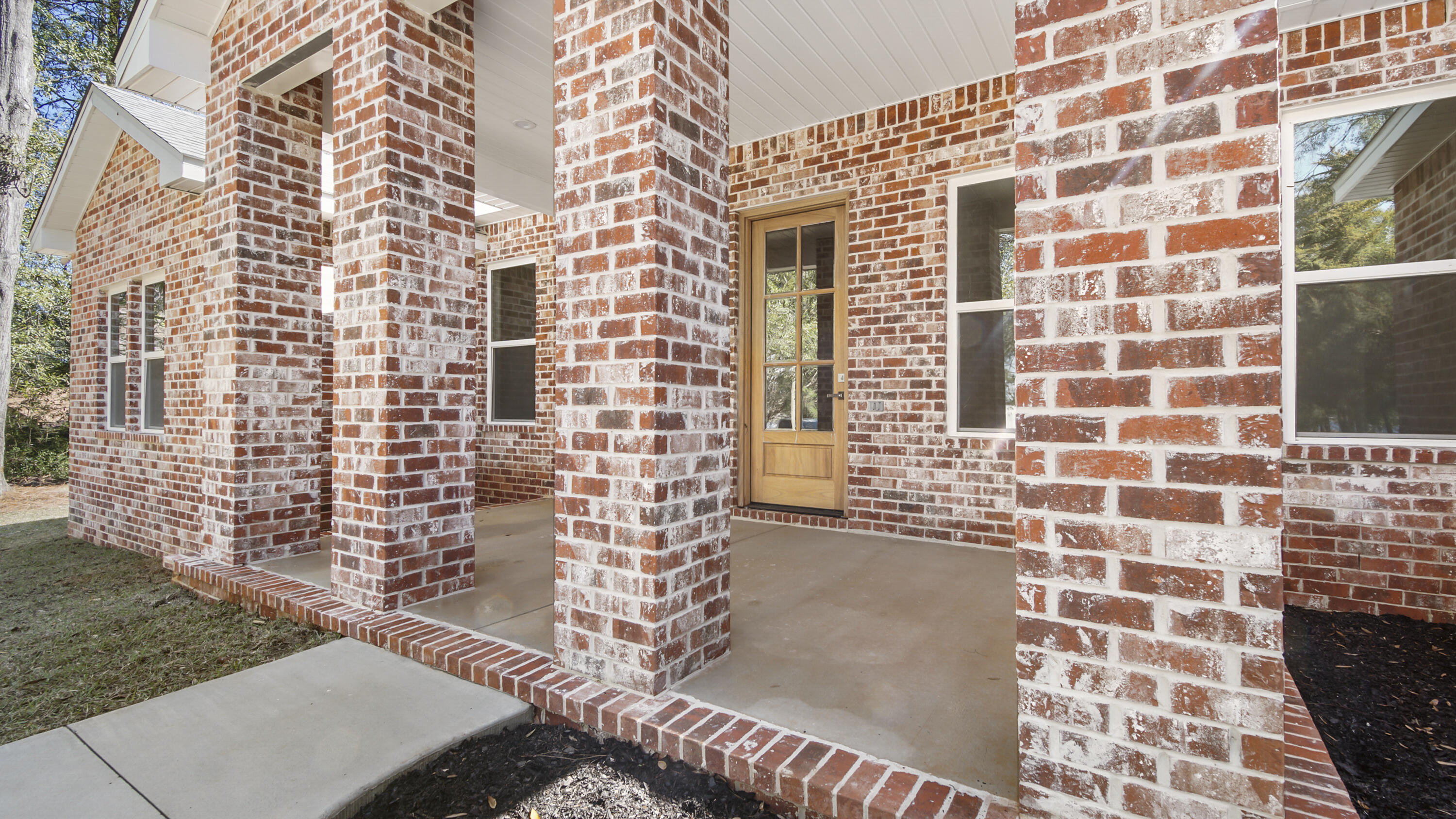 LAKE JUNIPER ESTATES - Residential