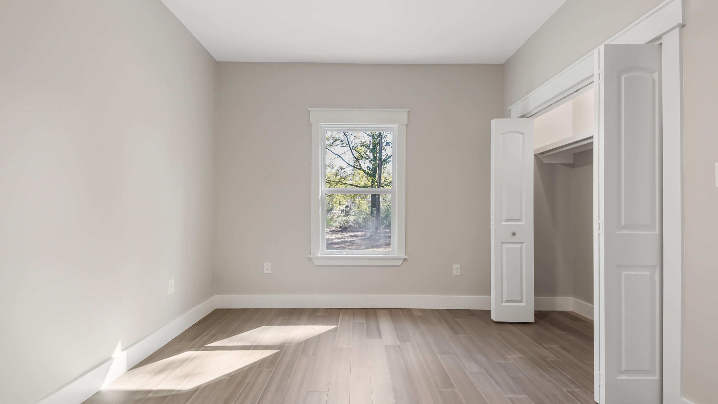 LAKE JUNIPER ESTATES - Residential