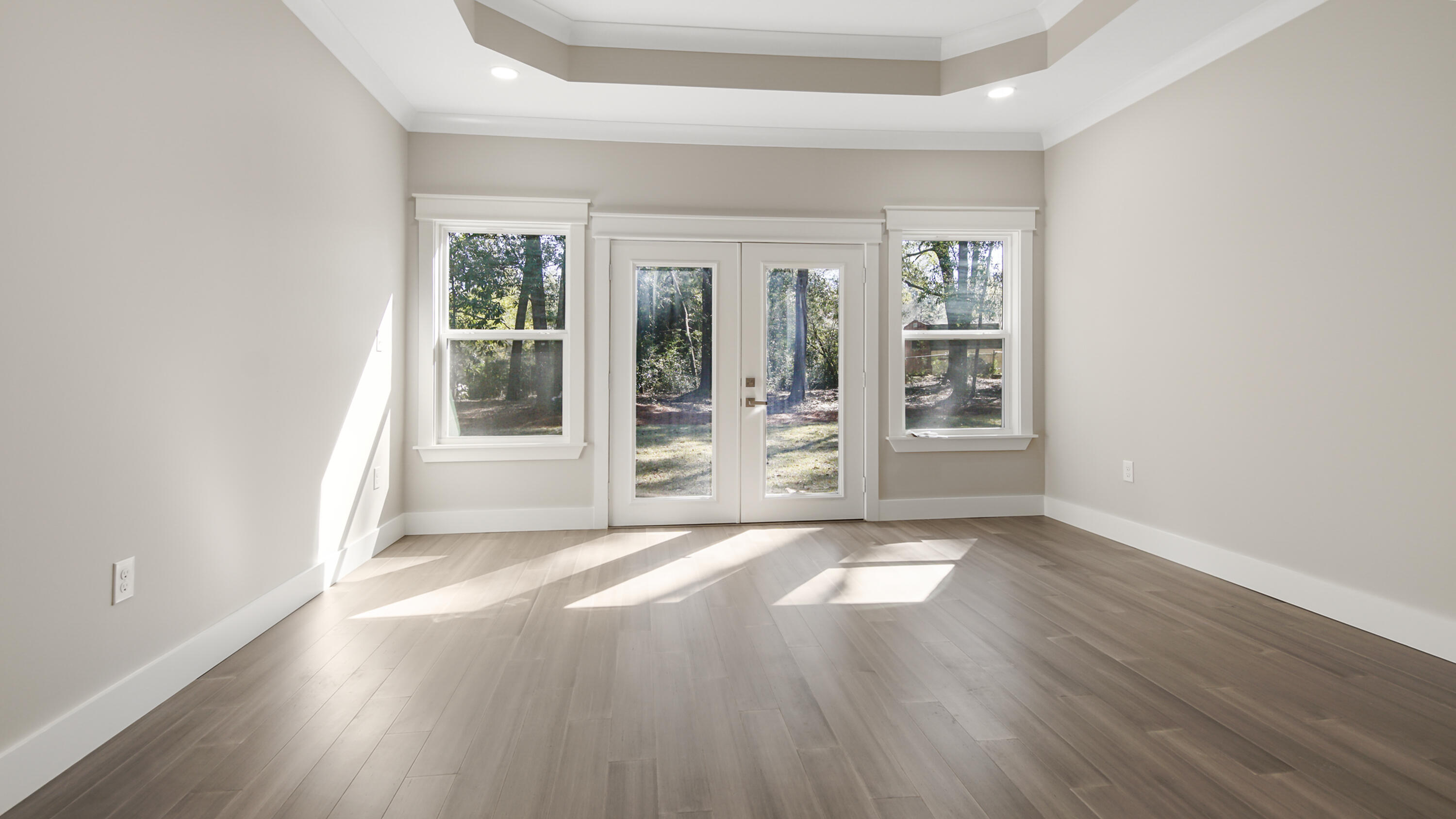 LAKE JUNIPER ESTATES - Residential