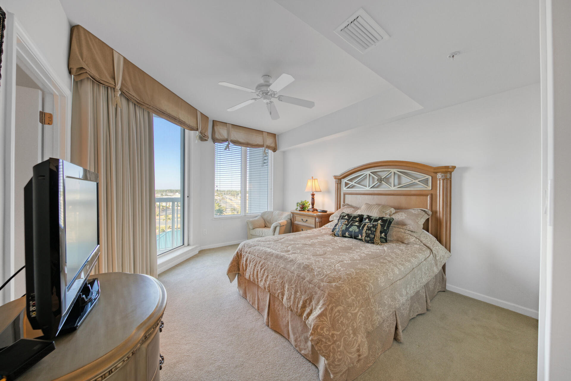 Silver Beach Towers East - Residential