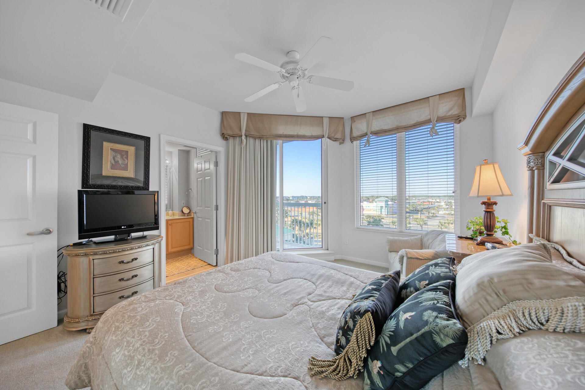 Silver Beach Towers East - Residential